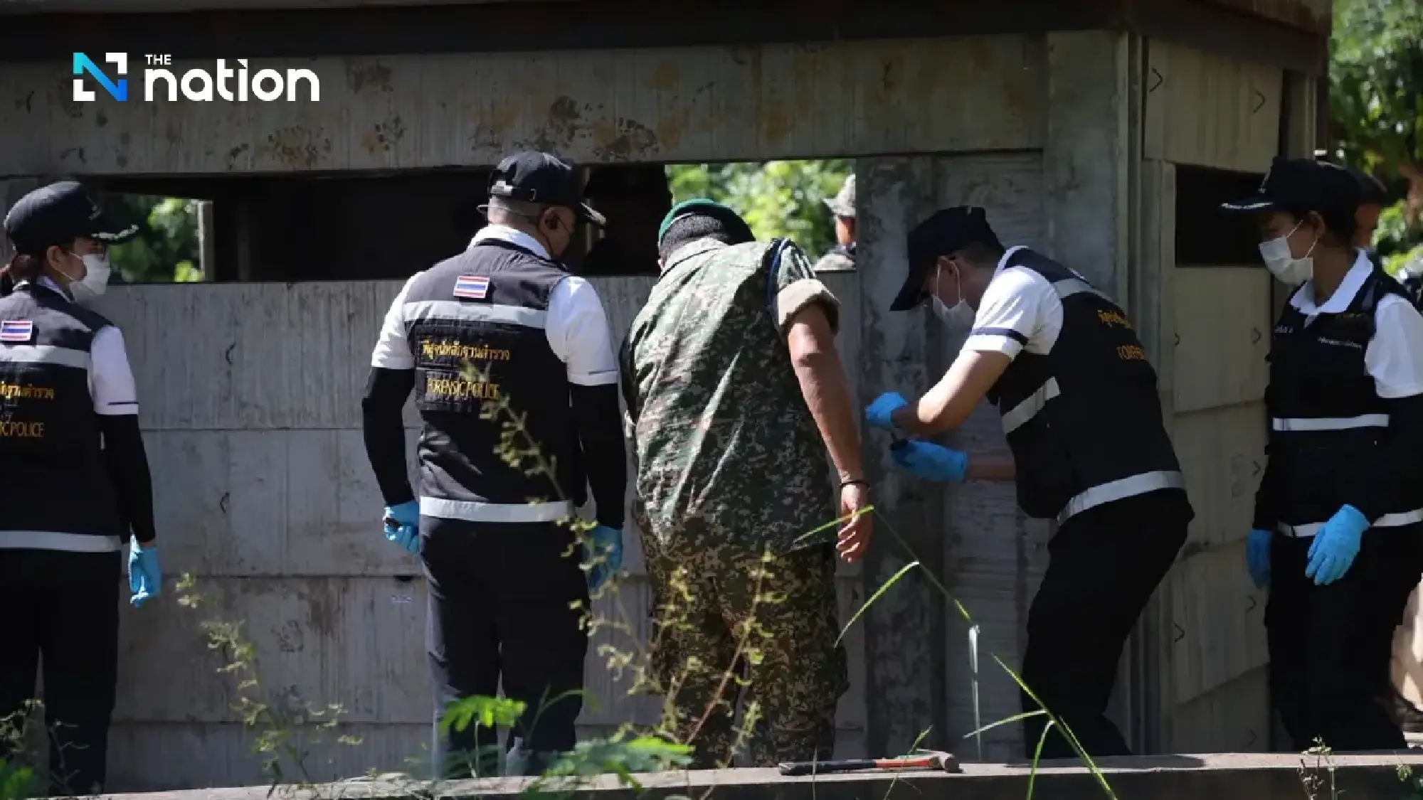 Thai military escorts AOT to collect evidence of Cambodian gunfire at Ban Nong Ya Kaew