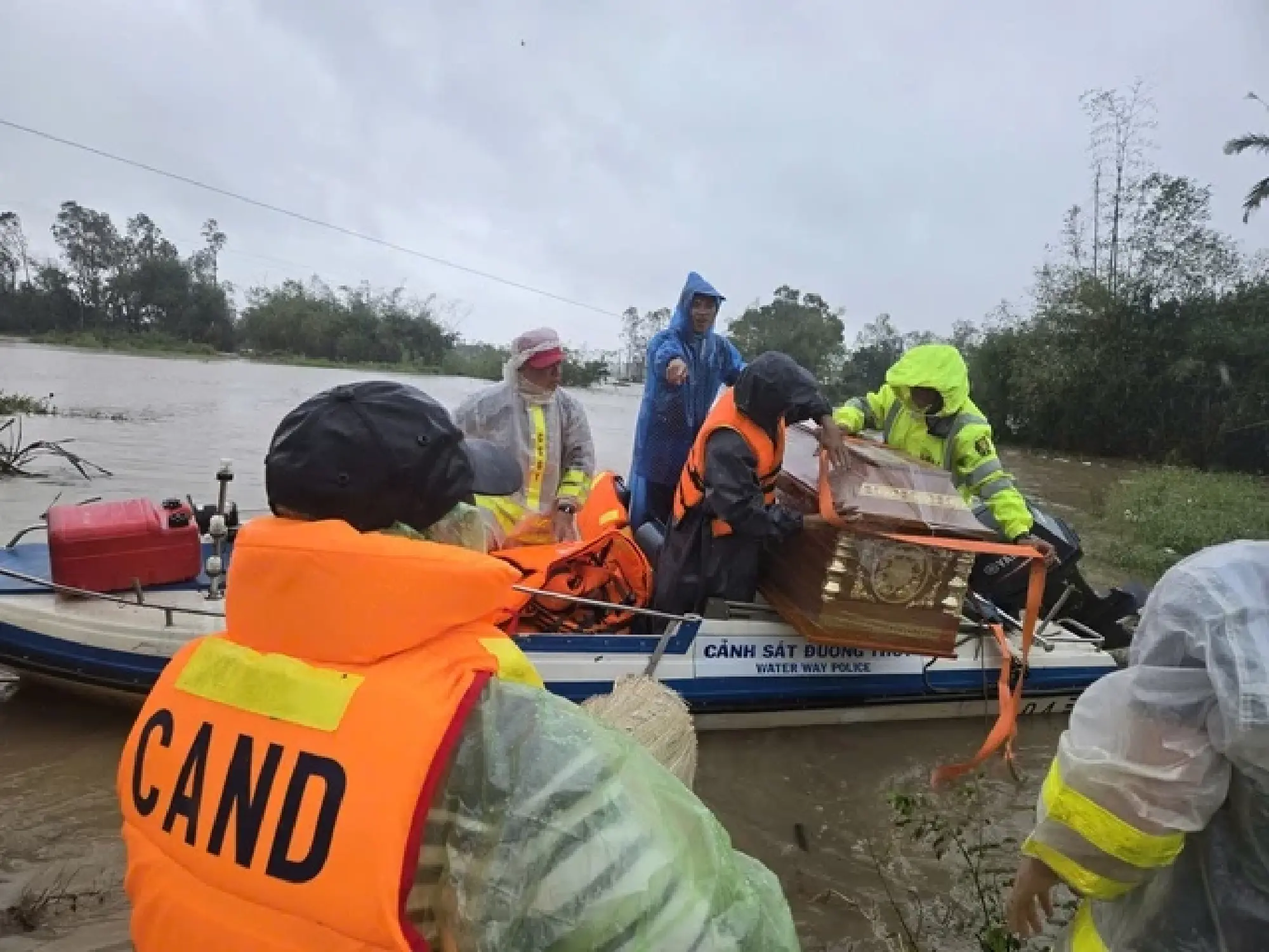 Floods in central Vietnam leave 68 dead and missing, economic losses tops $340 million