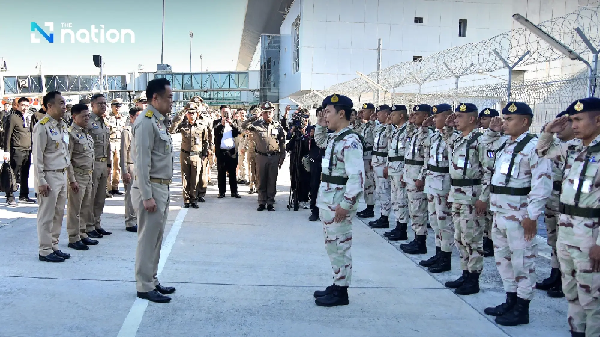 Anutin adjusts schedule, flying urgently to Hat Yai this afternoon to inspect southern floods