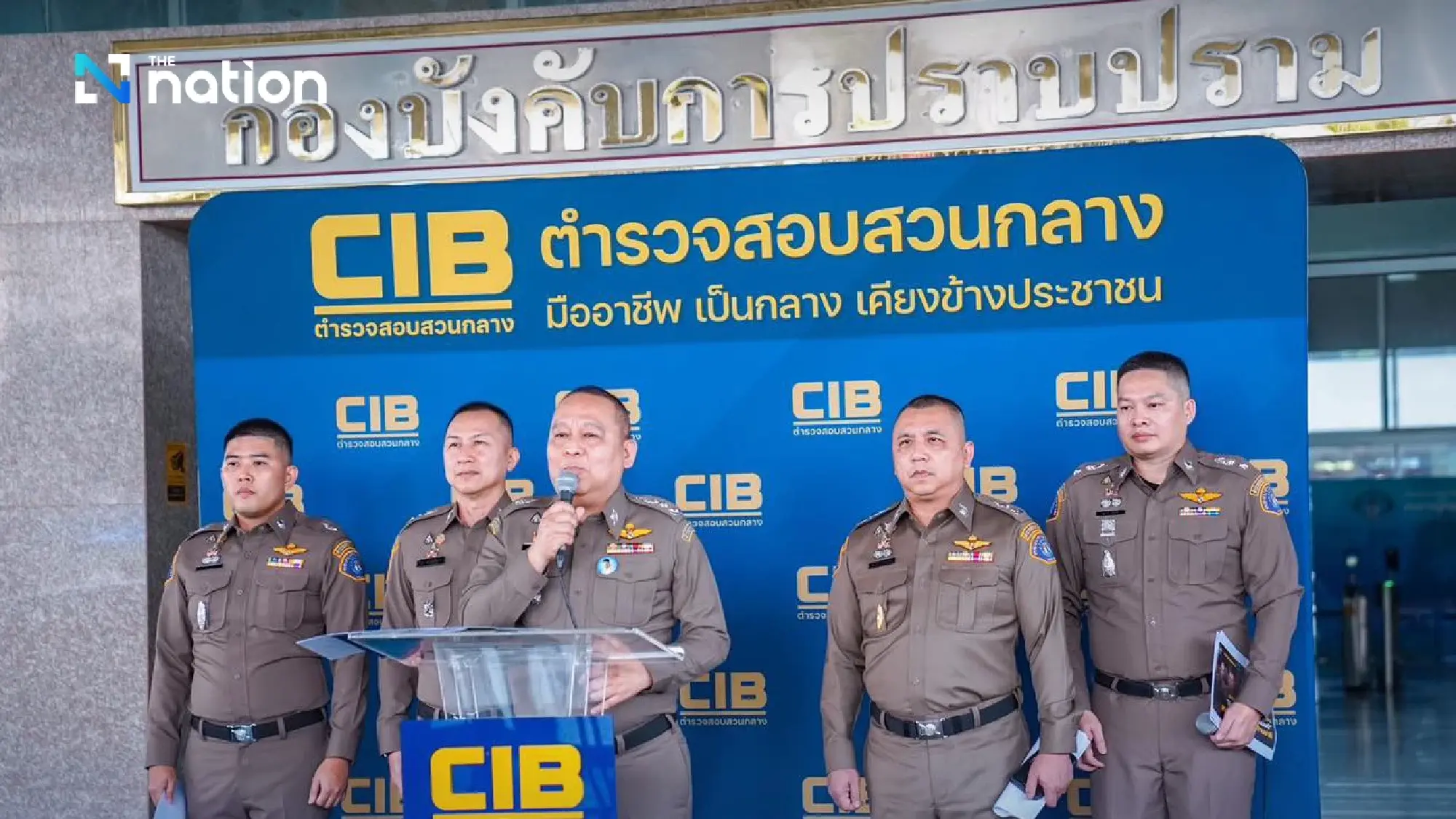 Police raid luxury villas in Samut Prakan to arrest cross-border scammers fleeing Myanmar