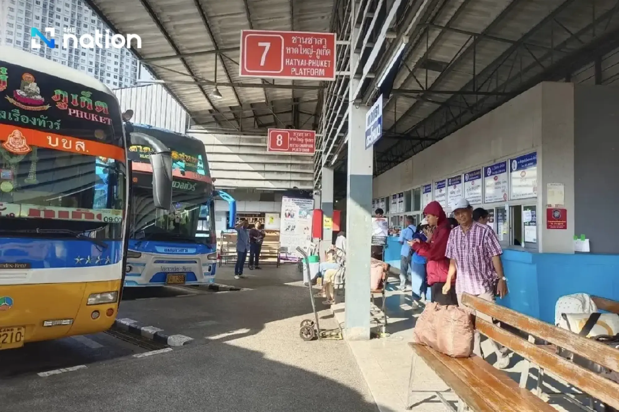 Interprovincial bus services resume in southern Thailand as flood situation improves