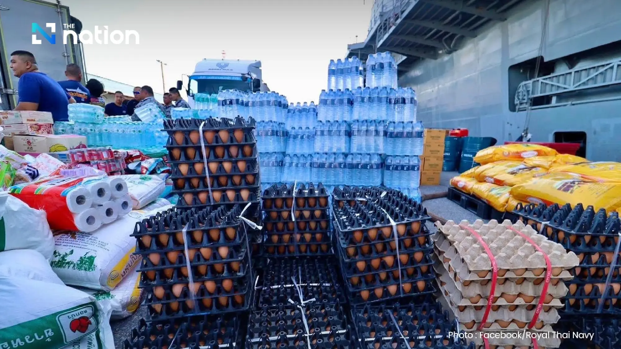 Royal Thai Navy deploys HTMS Chakri Naruebet to support southern flood relief efforts