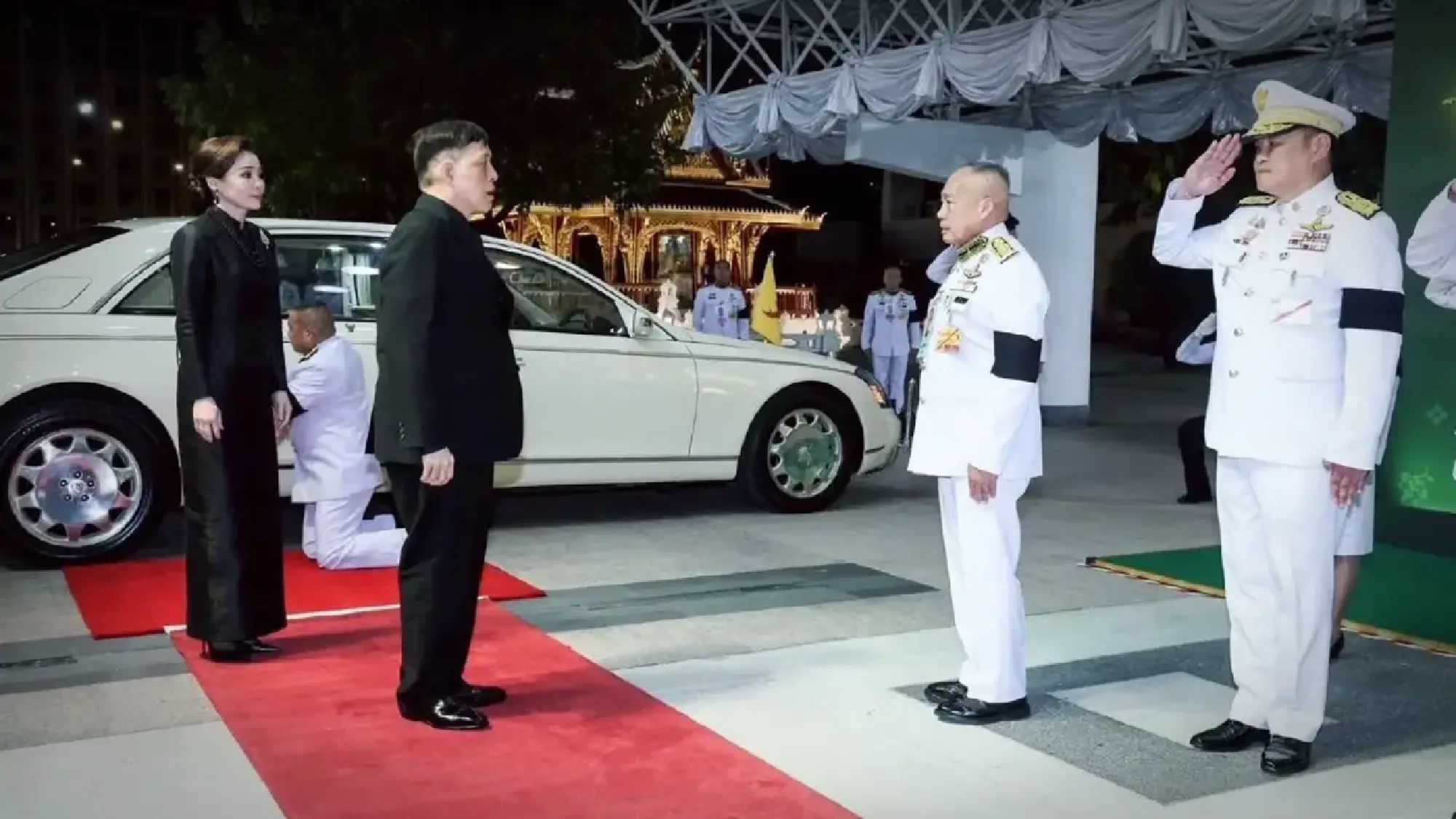 Their Majesties attend premiere of Khon performance Ramakien: Sathyapalee at Thailand Cultural Centre