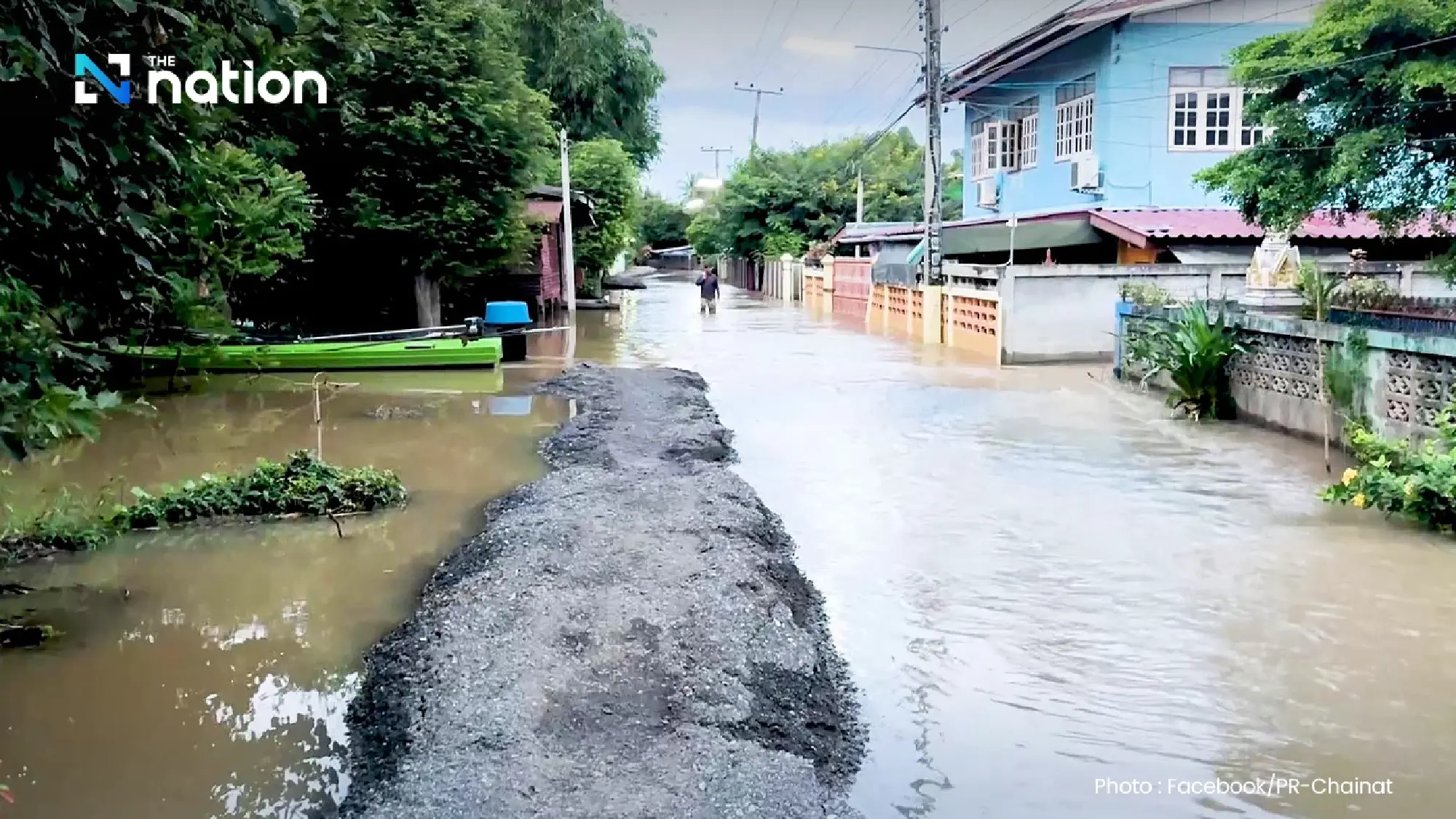 Chai Nat battered as Chao Phraya embankment collapses; over 400 homes flooded
