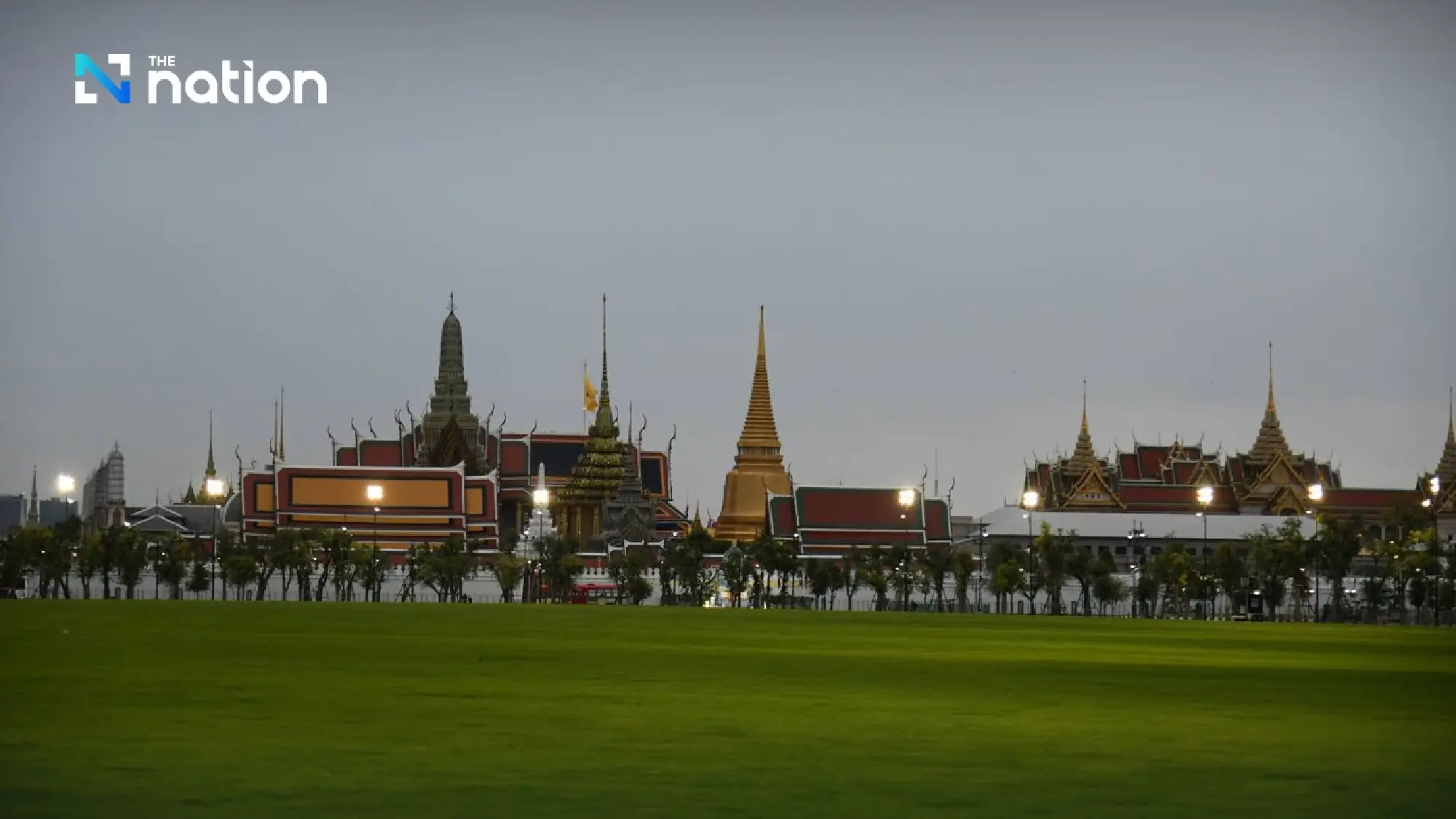 Over 15,000 mourners pay respects to Queen Mother’s royal remains at the Grand Palace