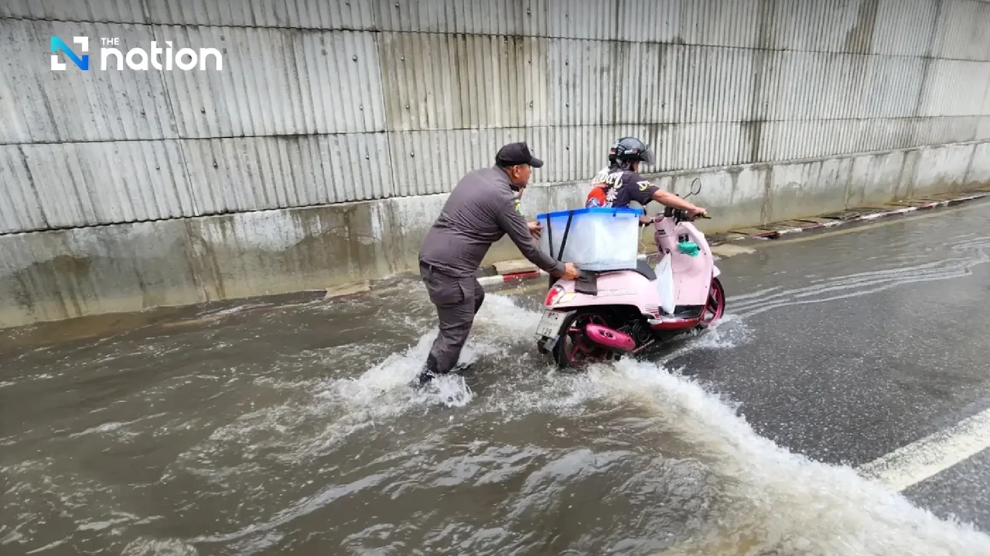 Flooding forces closure of Bangkok Remand Prison and railway side road tunnel