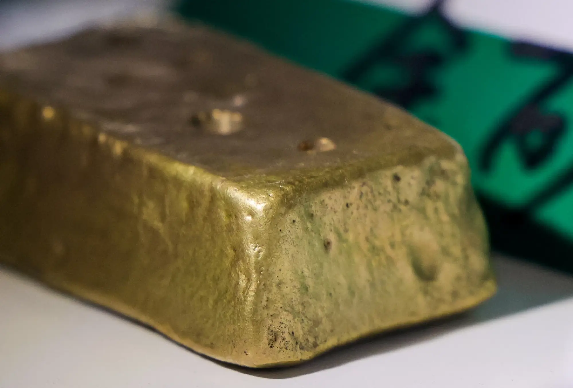 Gold prices surge 2% on optimism over US government reopening