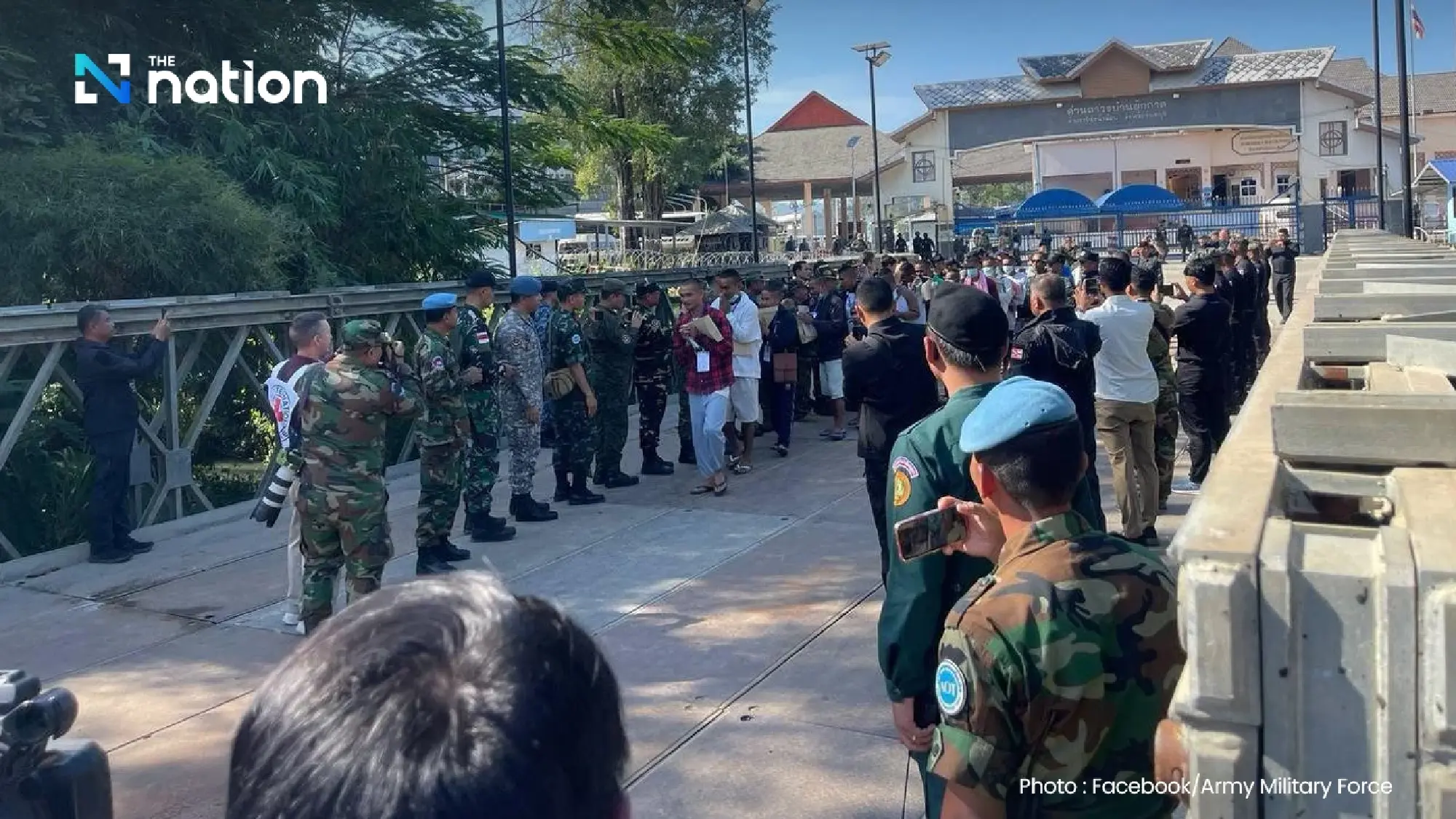 Thailand returns 18 Cambodian soldiers after 72-hour truce