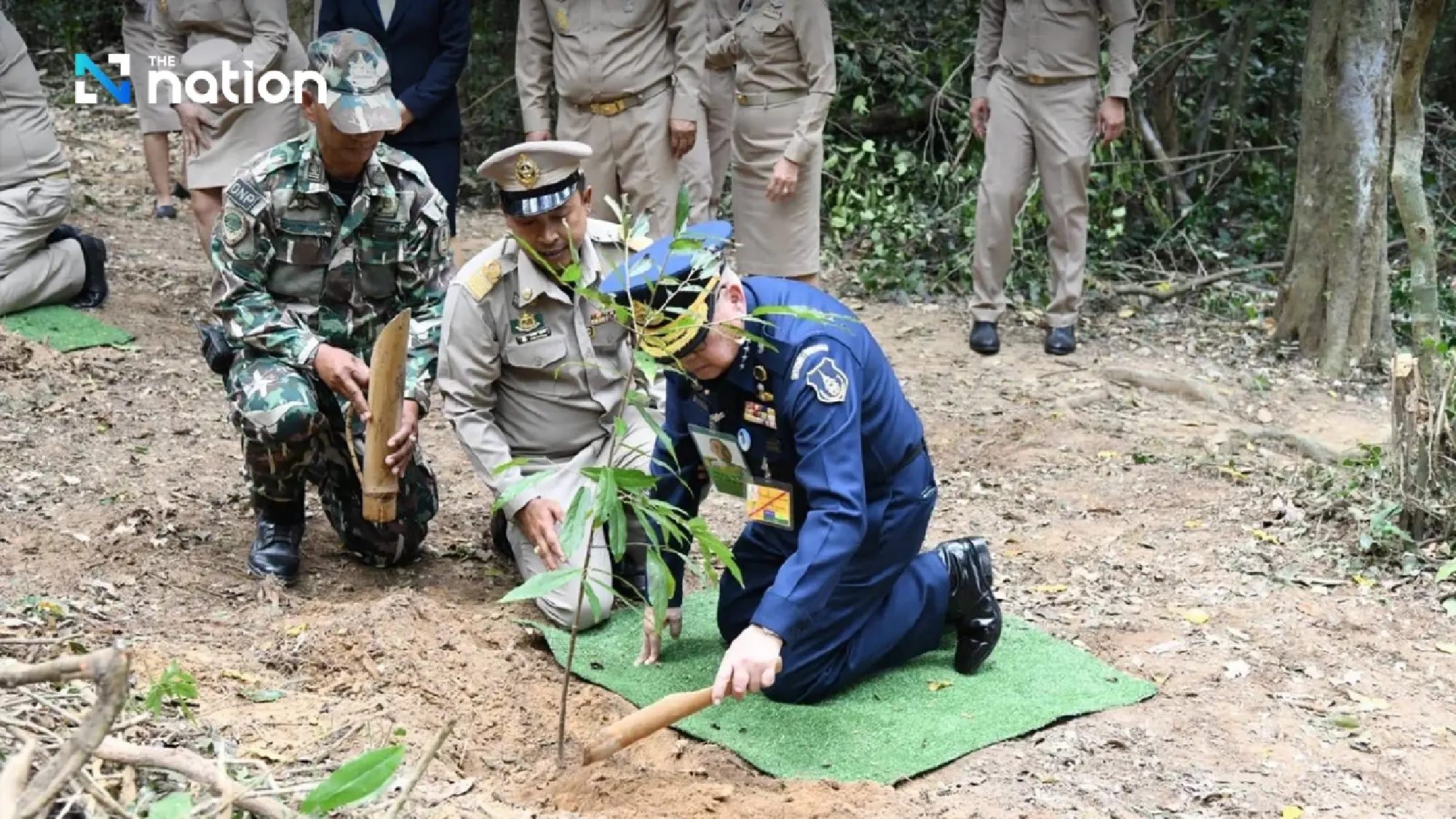 Sandalwood rite to craft royal urn and coffin for Queen Sirikit’s cremation