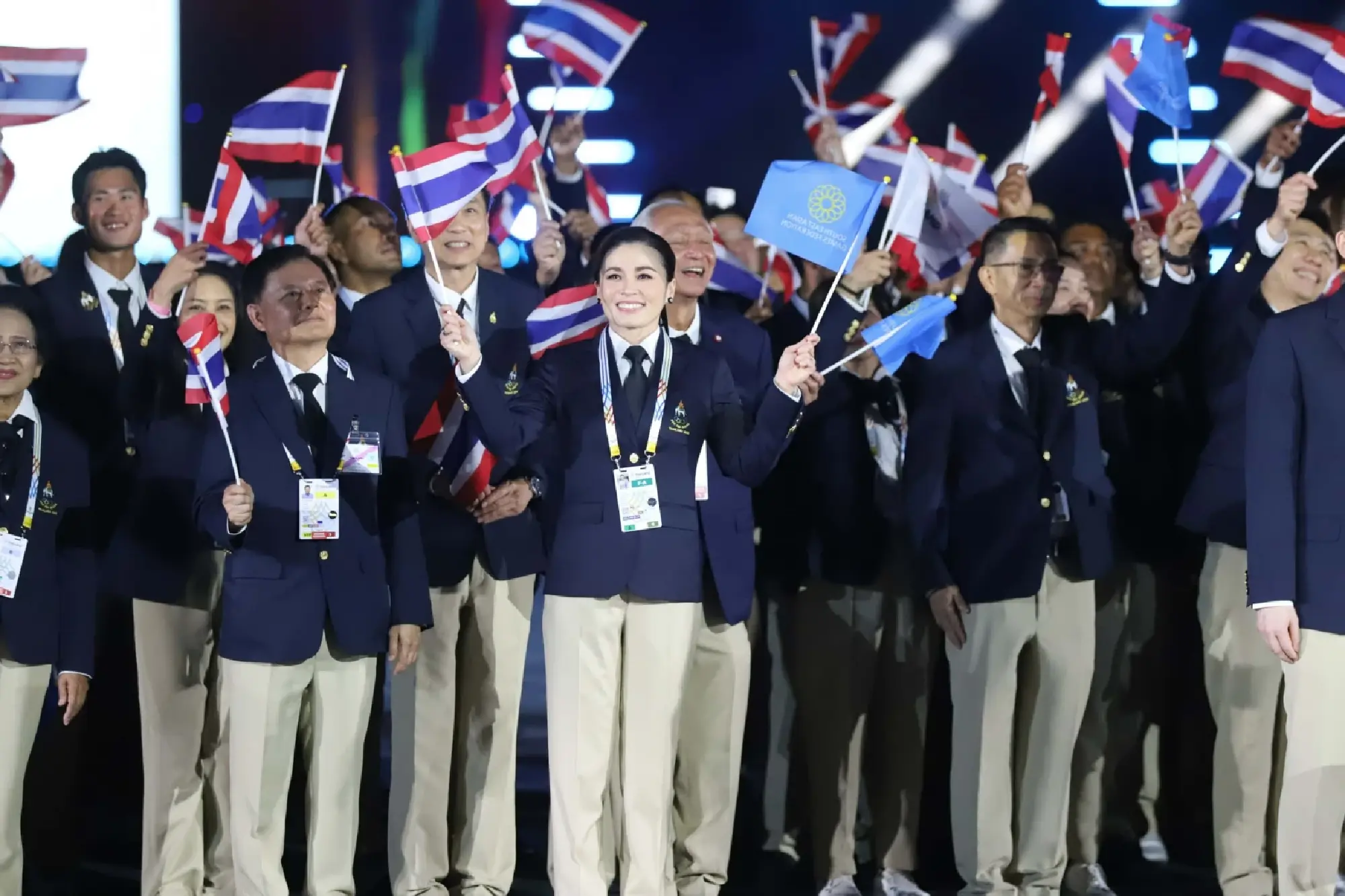 Their Majesties the King and Queen open 33rd SEA Games at Rajamangala Stadium