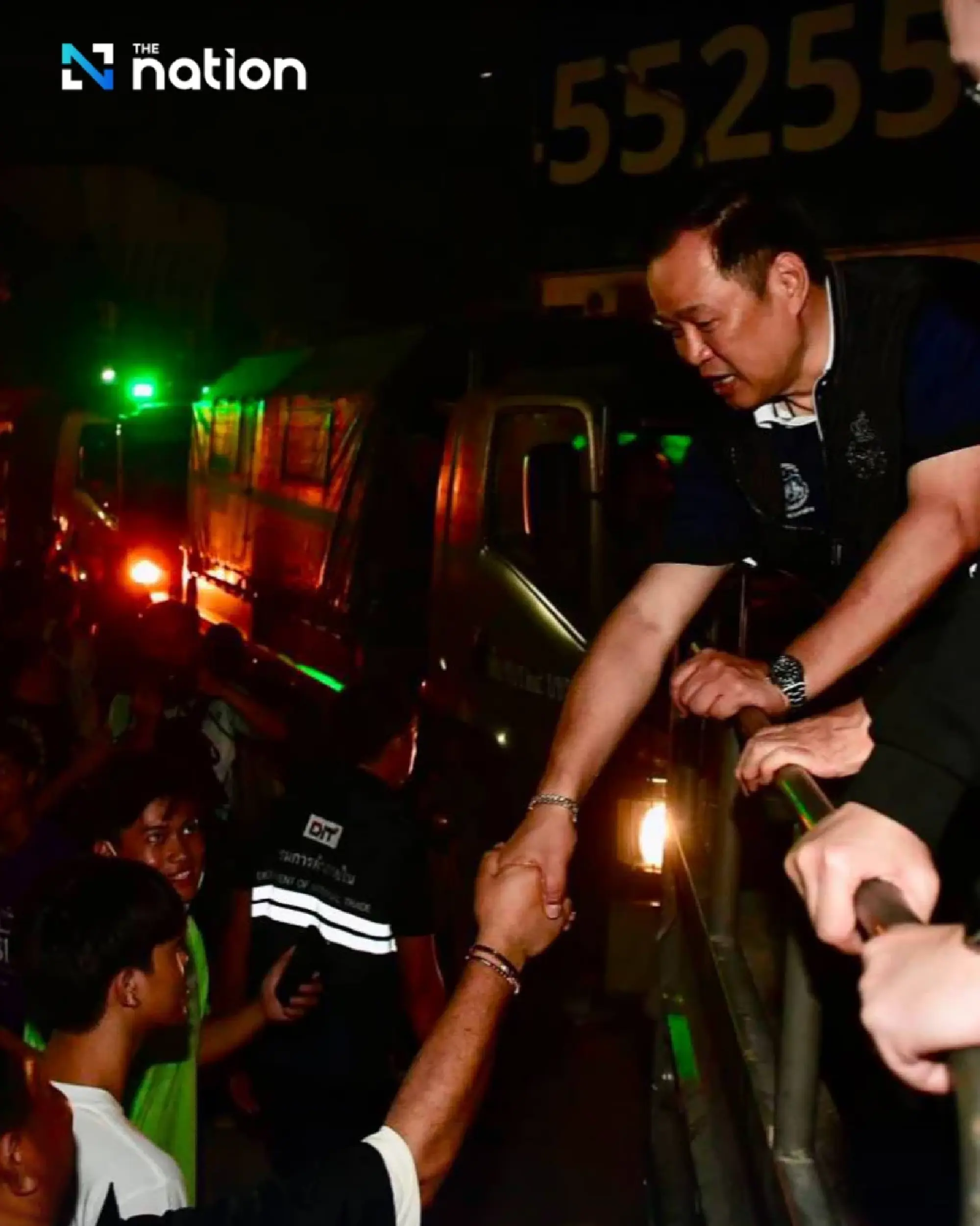 Anutin sets up panel to study and learn lessons from massive floods this year and in 2011