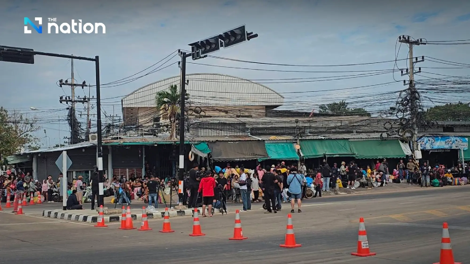 Cambodia may be committing war crimes by detaining Thais at Poipet: Royal Thai Army says