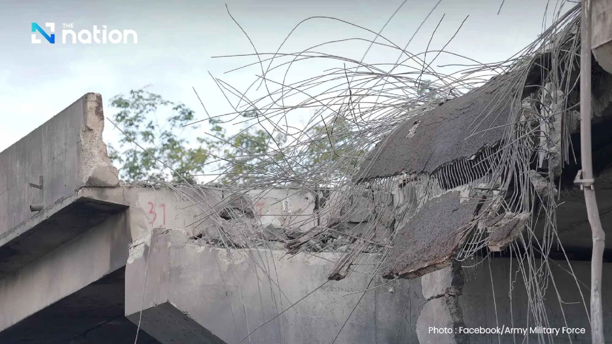 Gunfire, artillery and F-16 strikes: Thai-Cambodian border still burning after Trump calls