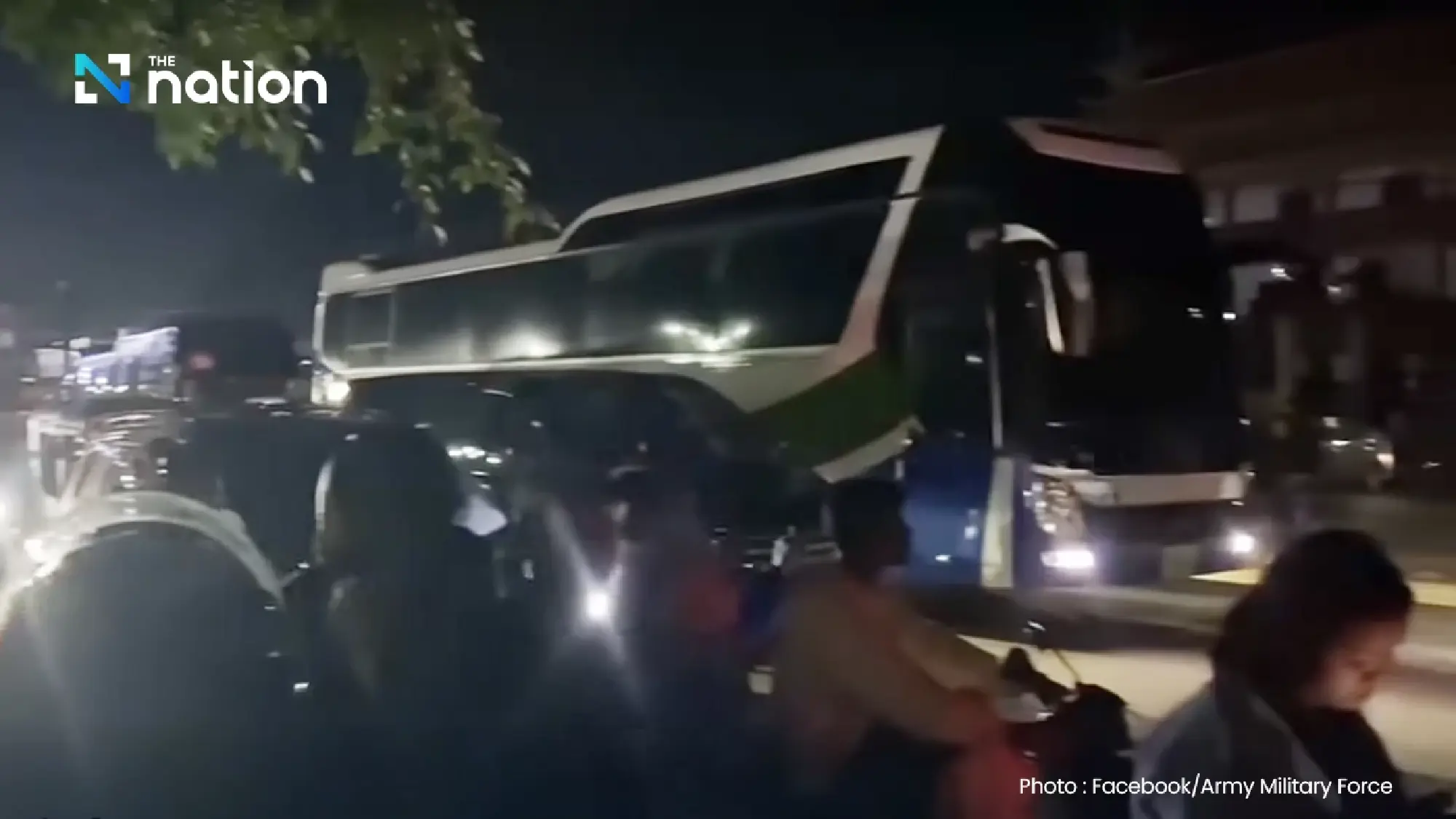 Cambodians evacuated from Poipet on Tuesday night, but Thais’ travel restricted