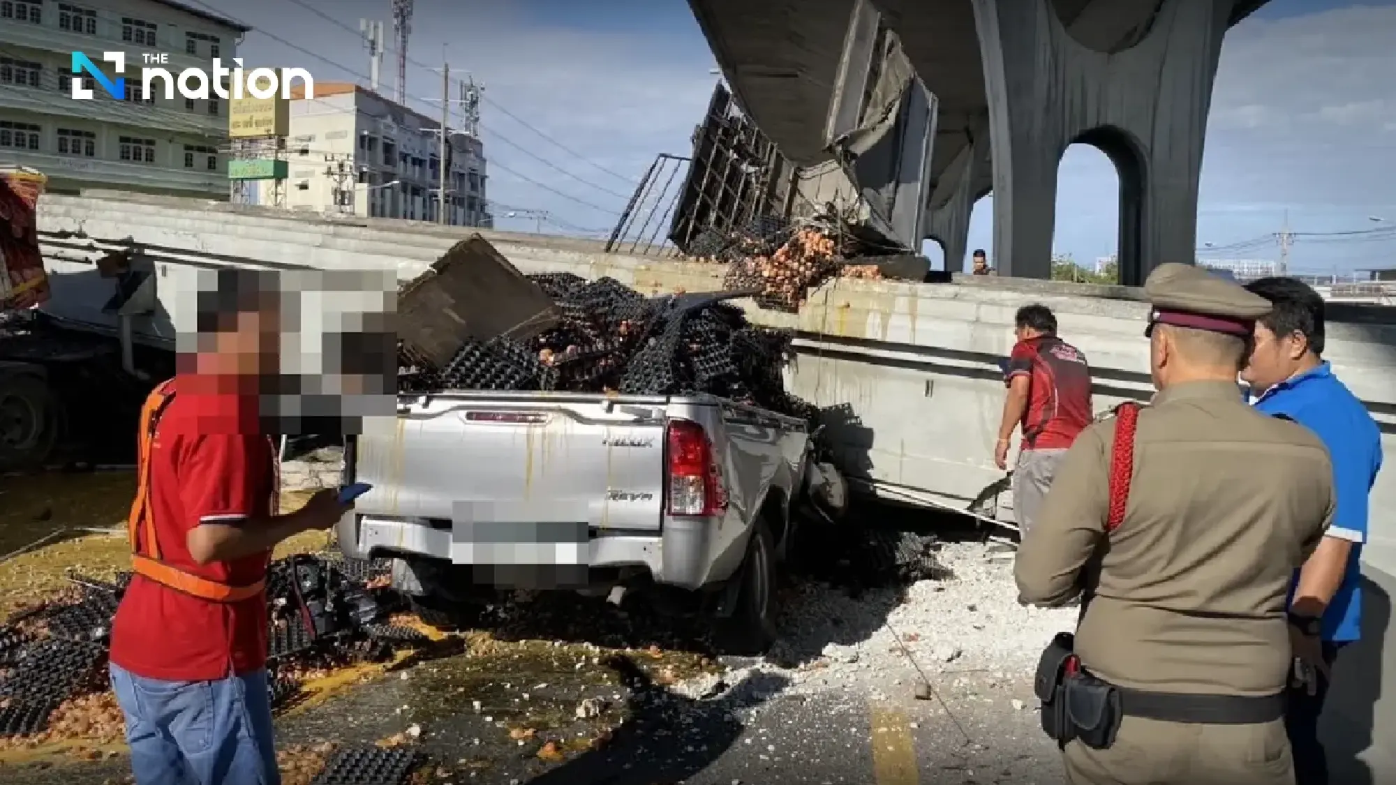 Overpass collapse on Bang Na-Trat Road causes major traffic disruption and injuries