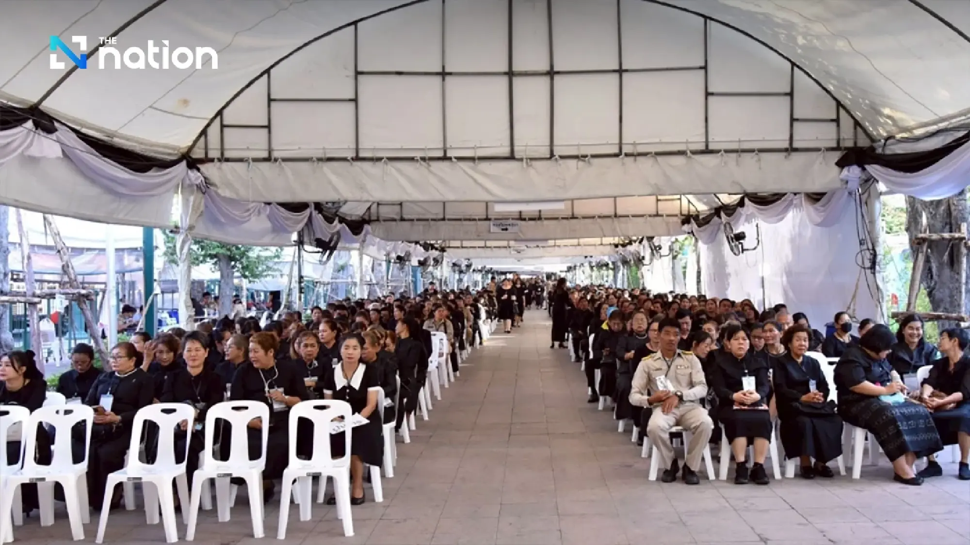 Public permission to pay respects to Queen Sirikit’s remains suspended on New Year’s Day