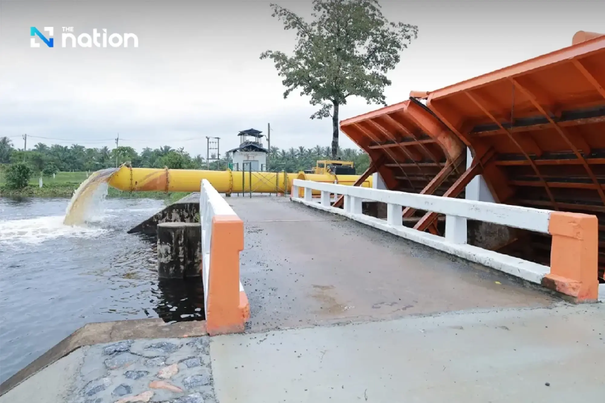 Chao Phraya water levels drop, Southern rains ease, drainage efforts increase