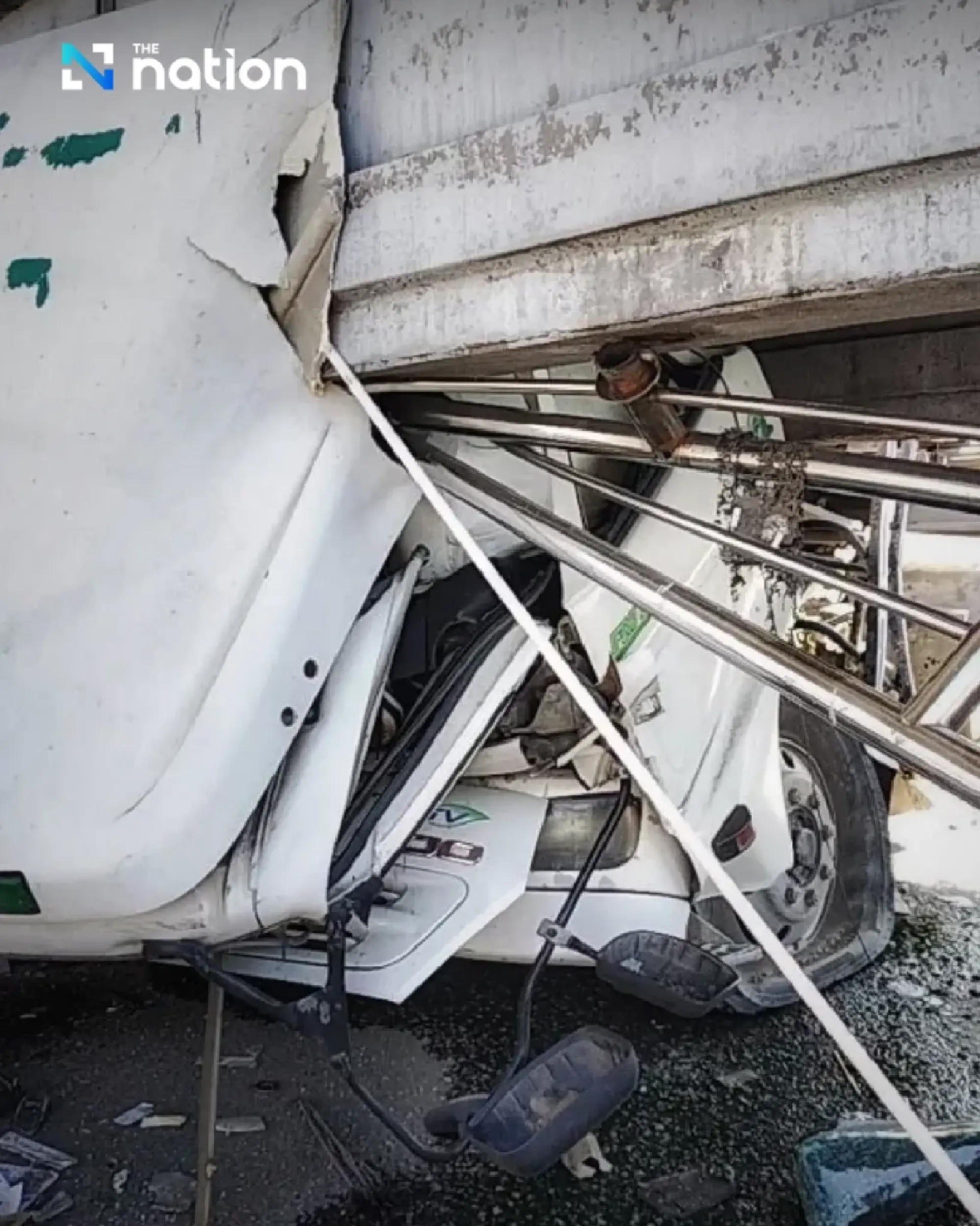 Overpass collapse on Bang Na-Trat Road causes major traffic disruption and injuries