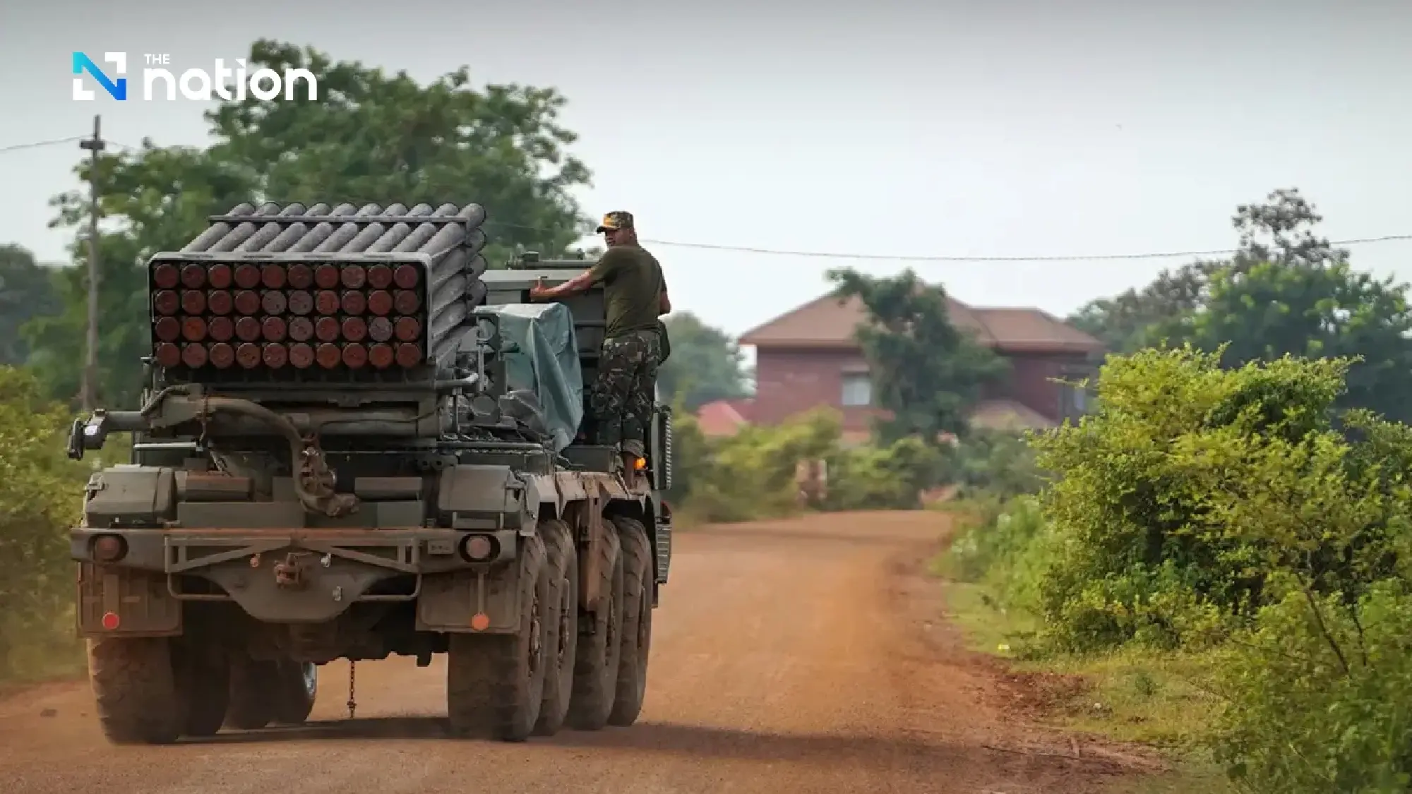 Cambodia fires BM-21 rockets at four Thai border areas, Second Army hits back to defend sovereignty