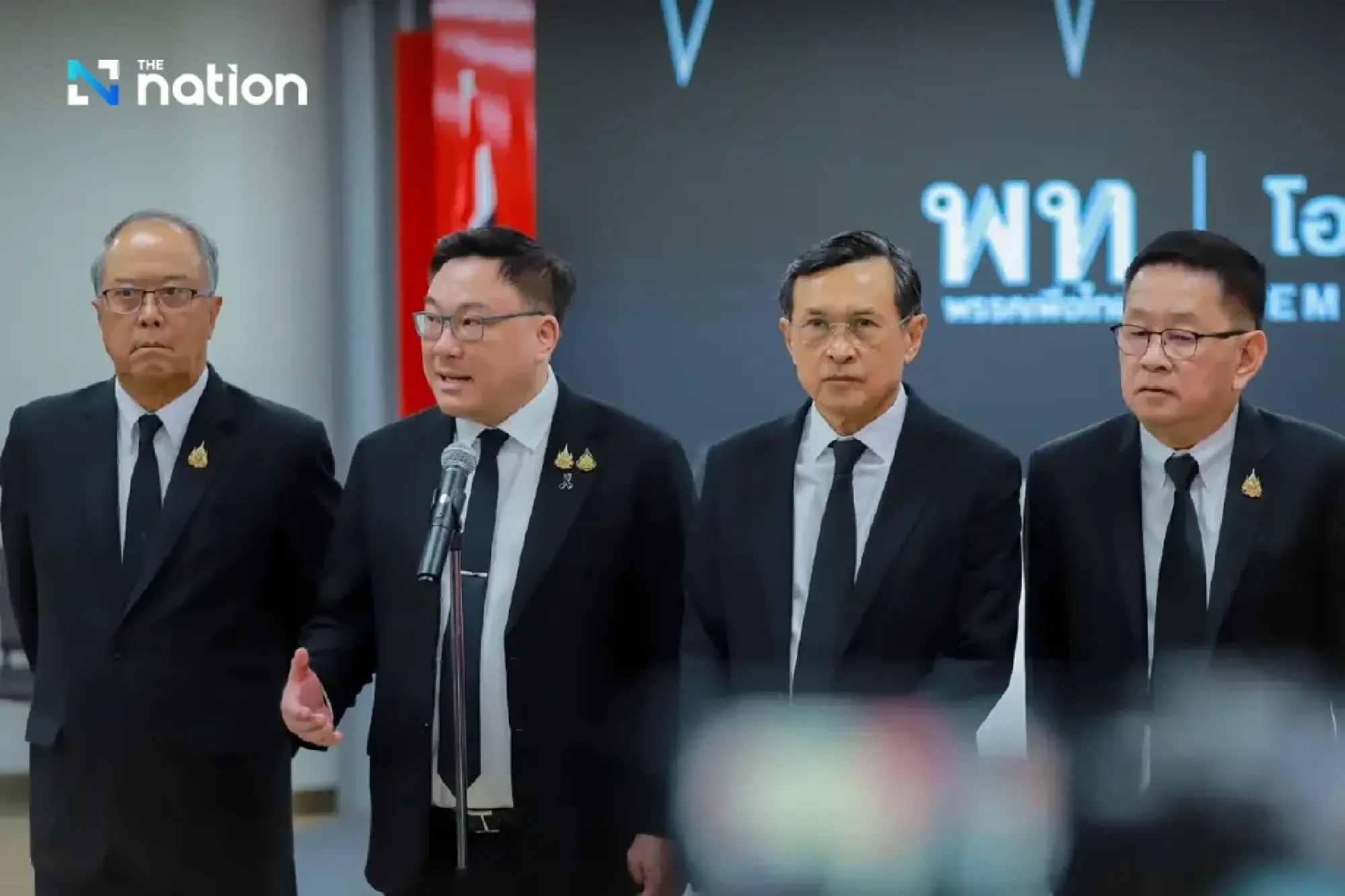 Censure motion standoff sparks dissolution brinkmanship