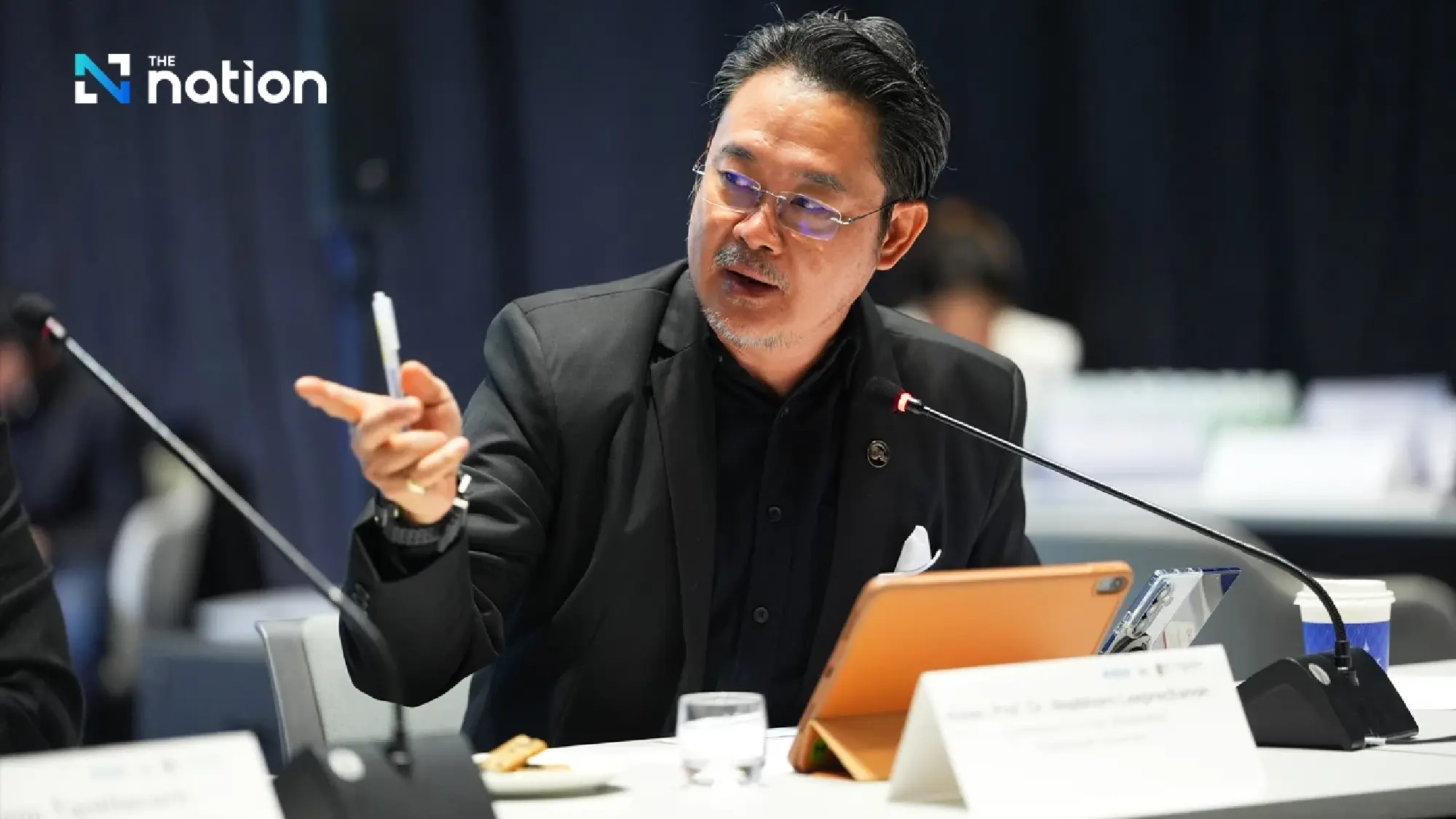 Assoc Prof Dr Nopbhorn Leeprechanon