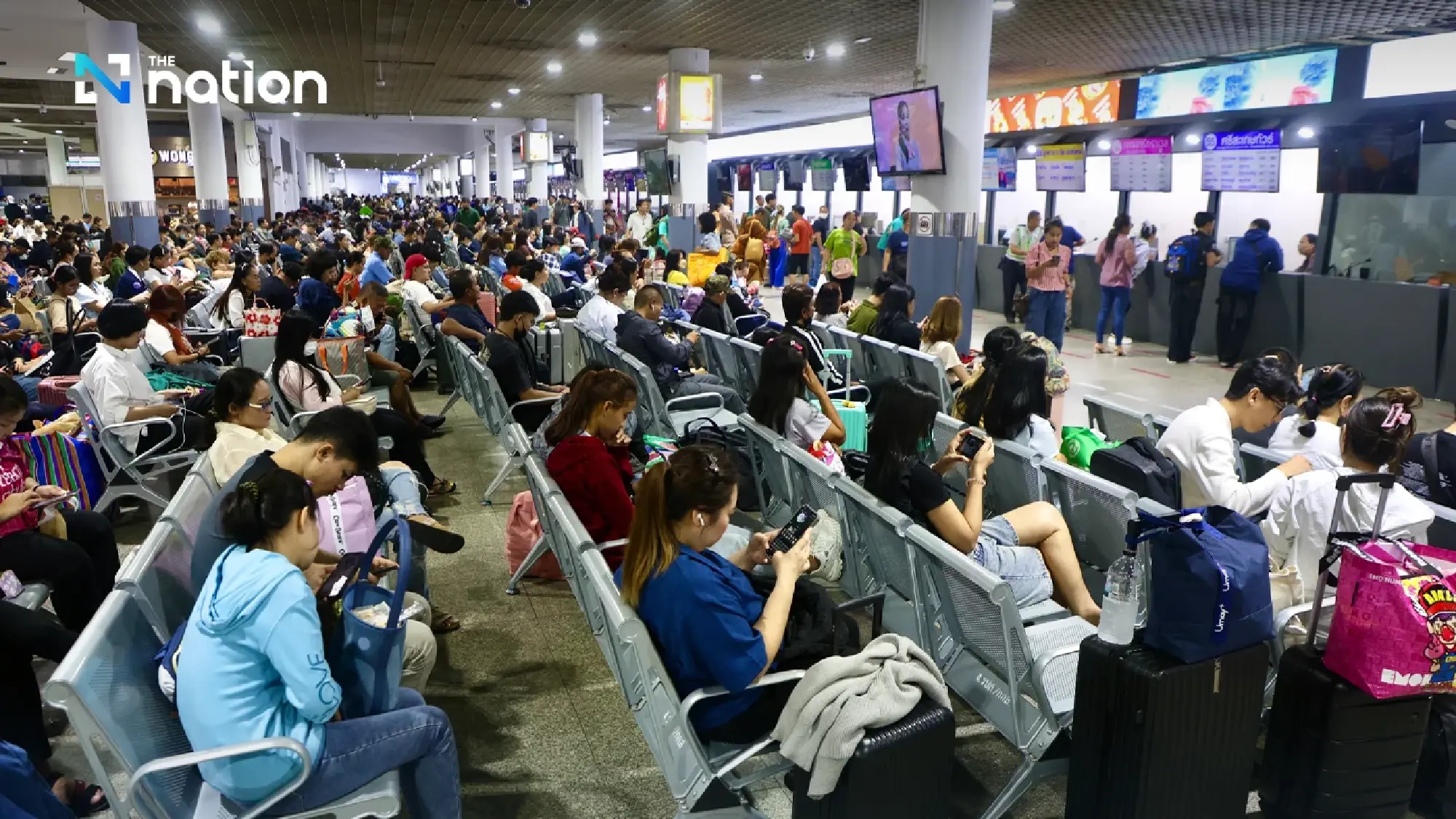 TCL prepares buses for New Year travel, expecting up to 180,000 passengers per day