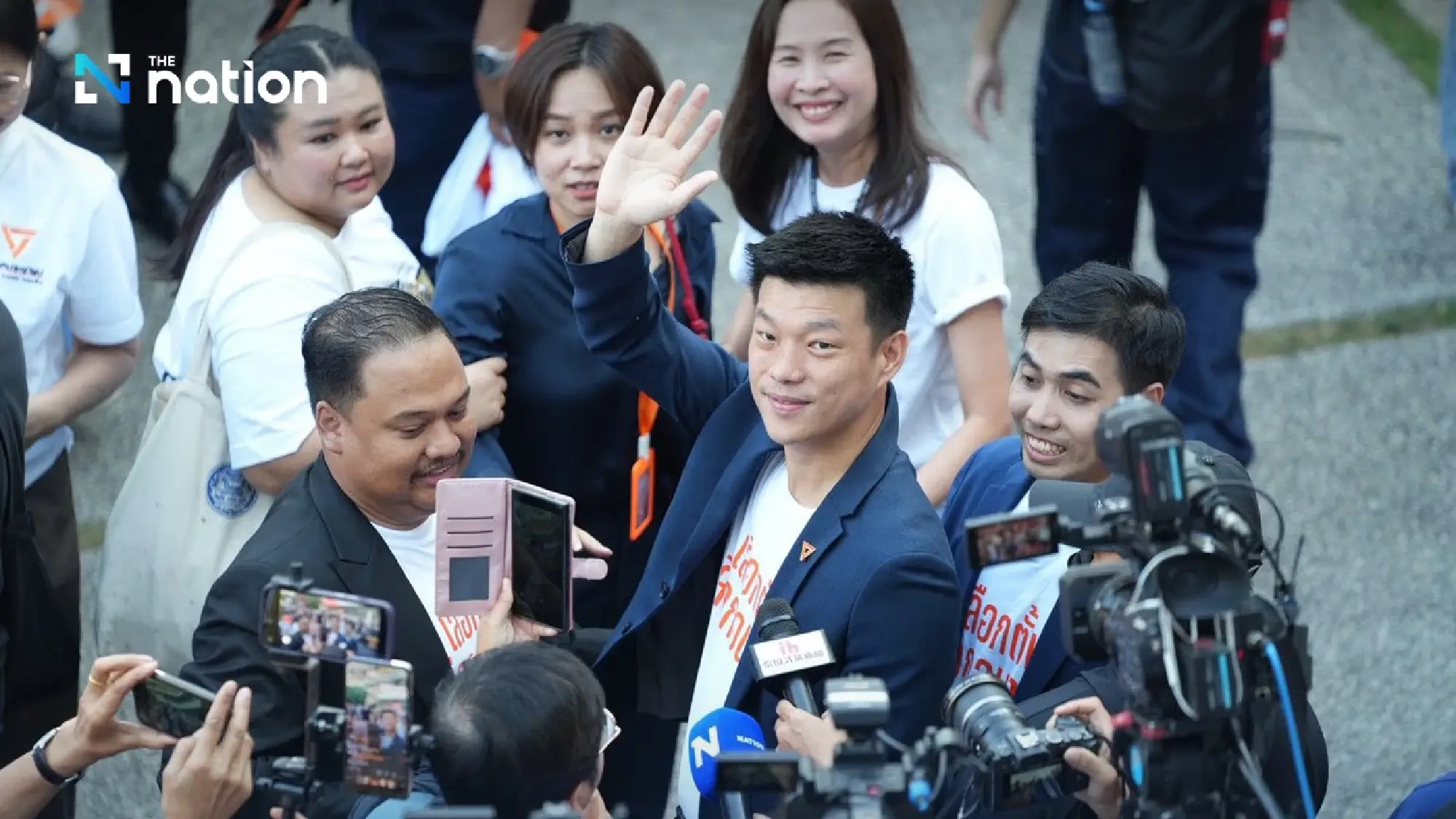 Natthaphong says People’s Party has no policy to amend Section 112, open to coalition if terms are met