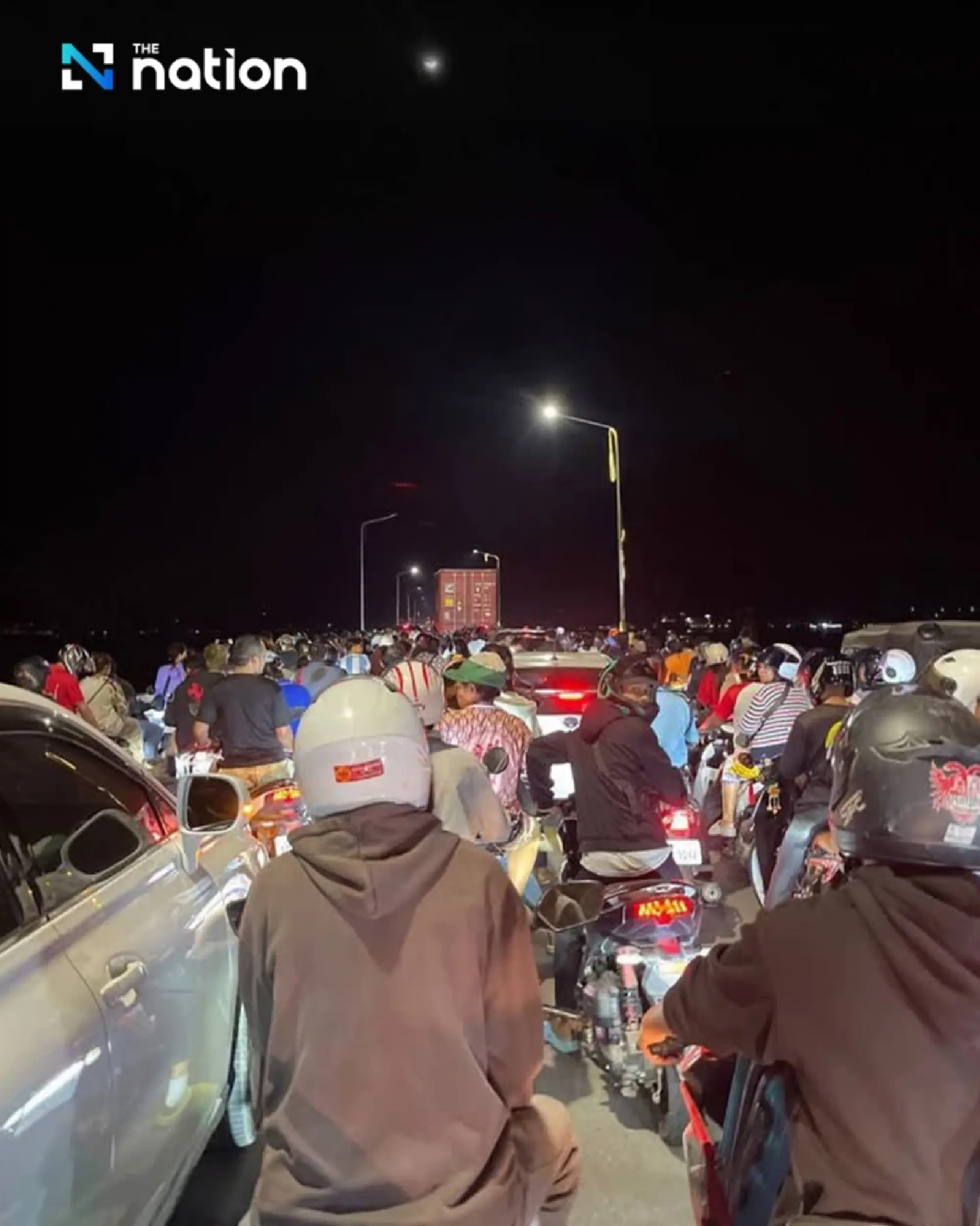 Gunfire, artillery and F-16 strikes: Thai-Cambodian border still burning after Trump calls