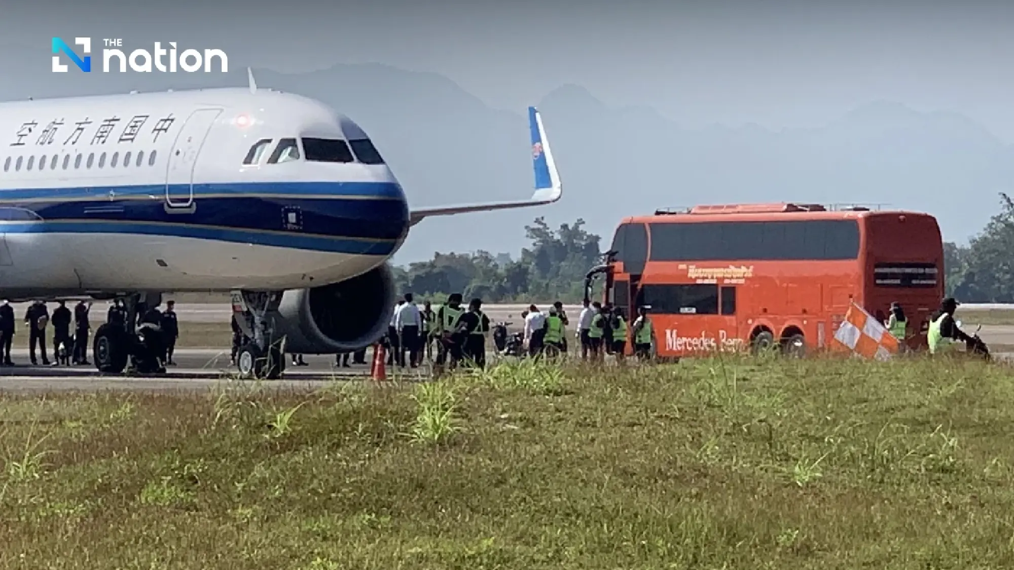 China repatriates 300 citizens from Mae Sot after fleeing KK Park scam compound in Myanmar