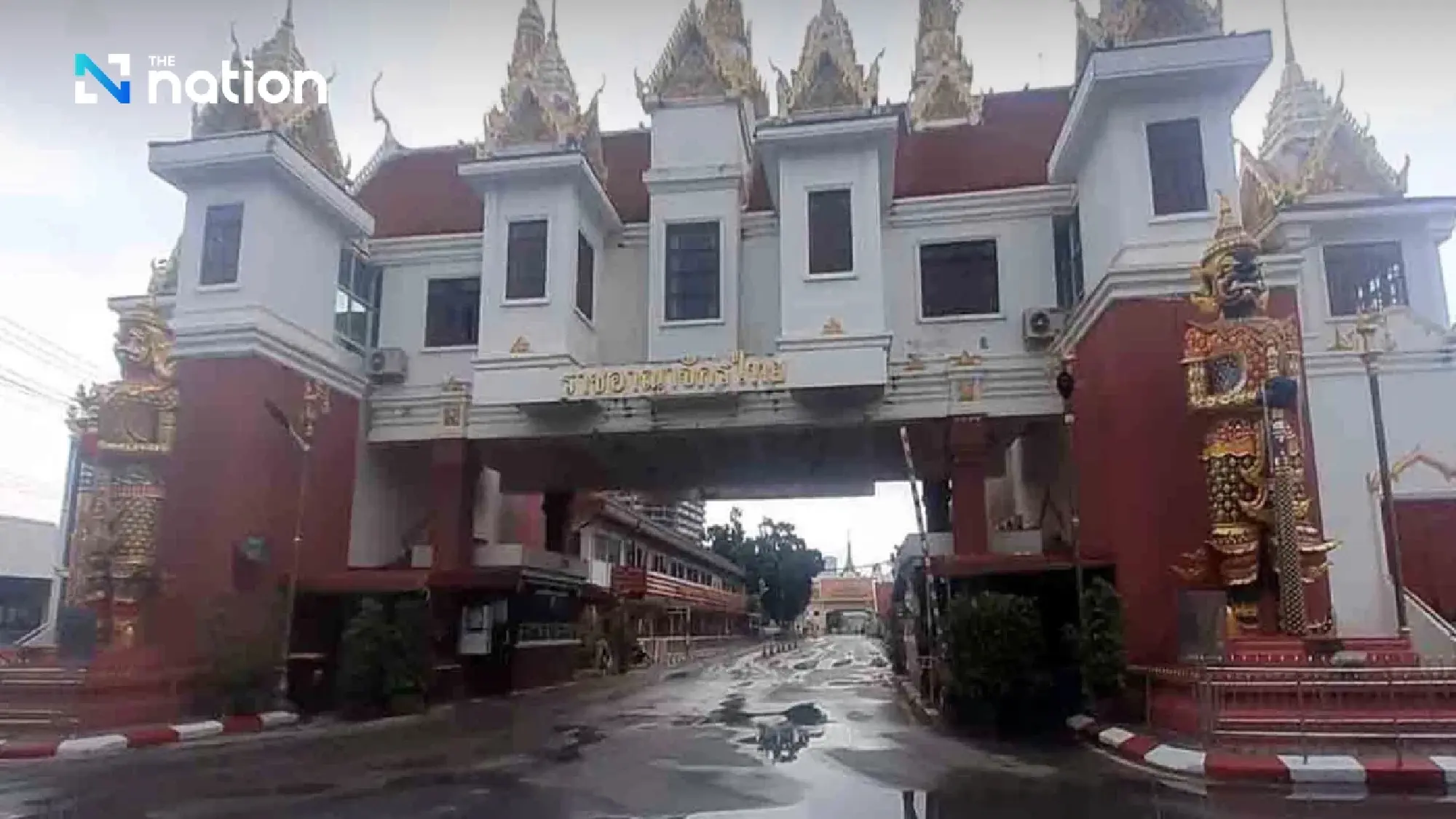 Hun Sen must allow Thais to return home or face abduction charges, ex-military legal chief warns