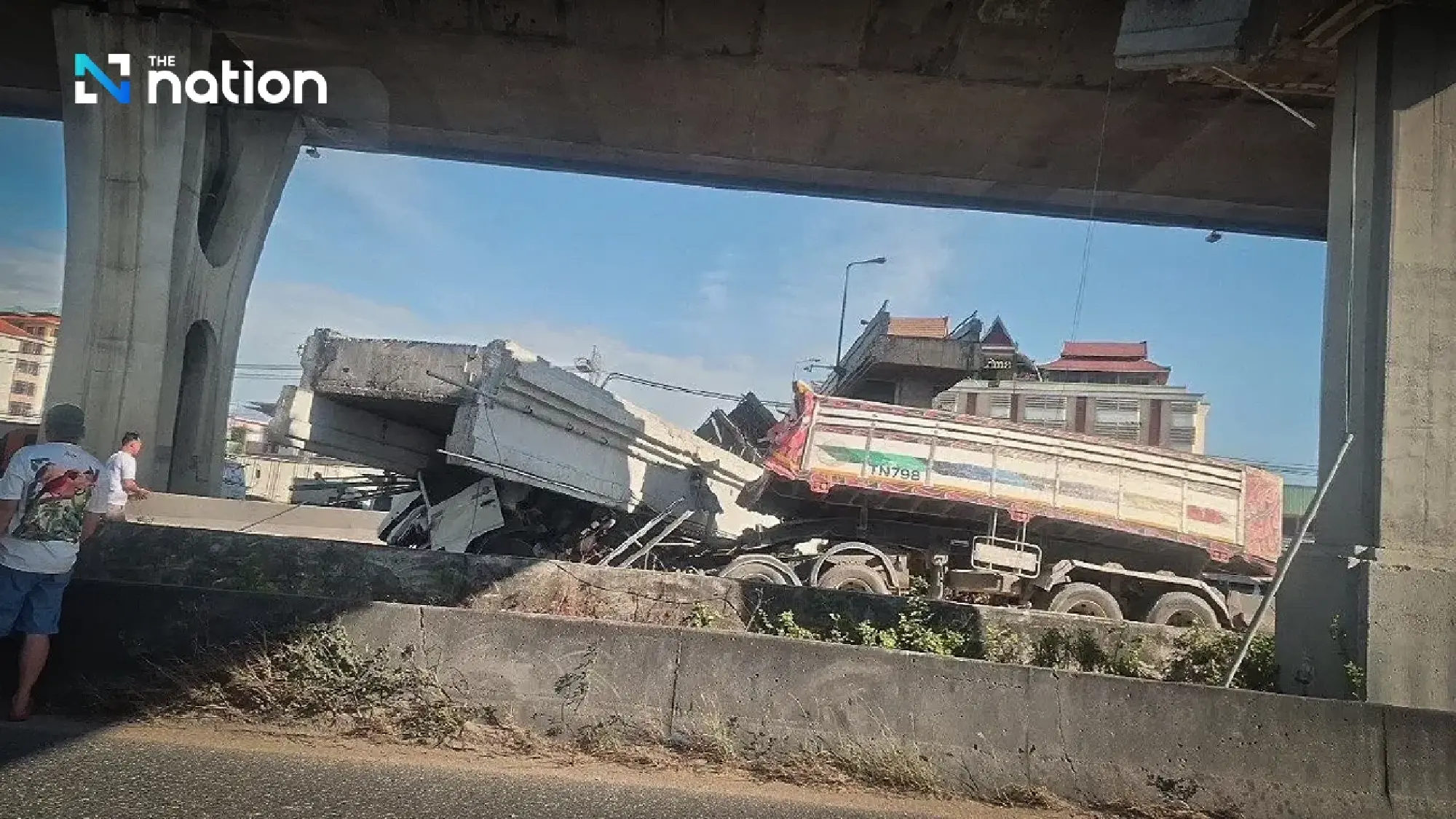 Good Samaritan’s warnings go unheard before fatal overpass collapse