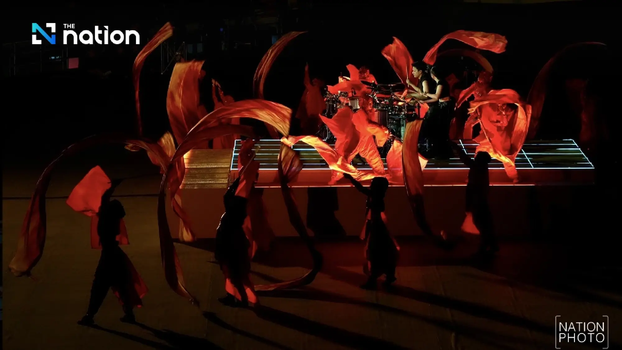 Their Majesties the King and Queen open 33rd SEA Games at Rajamangala Stadium