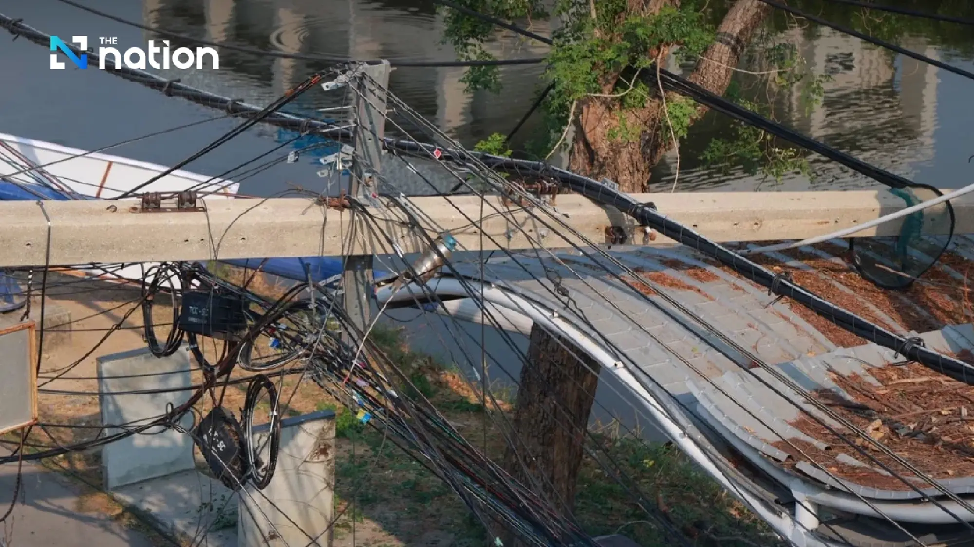 200+ MEA Staff Race to Restore Power in Bang Pu by Midnight