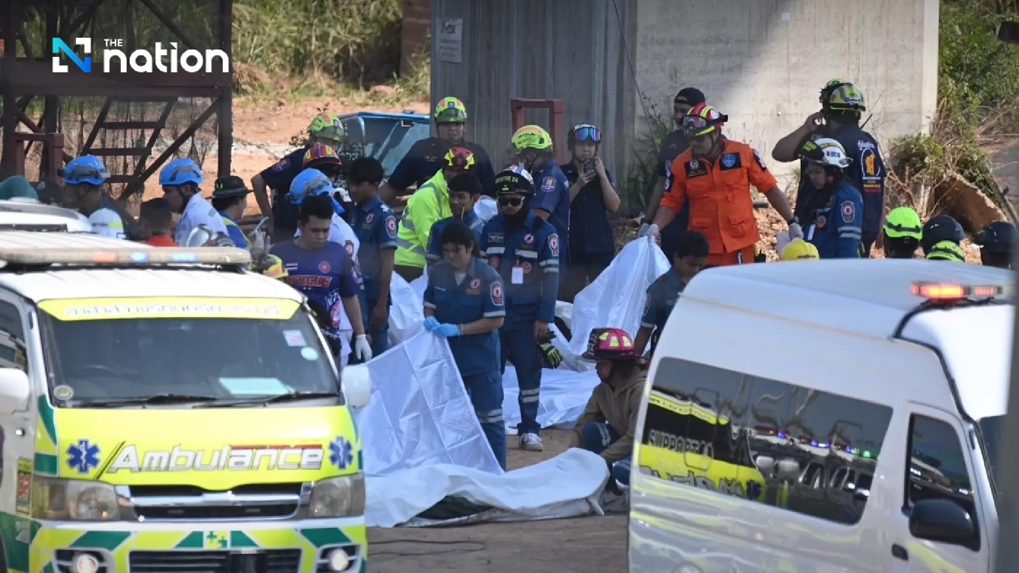 Search temporarily halted after loud noise from crane causes panic