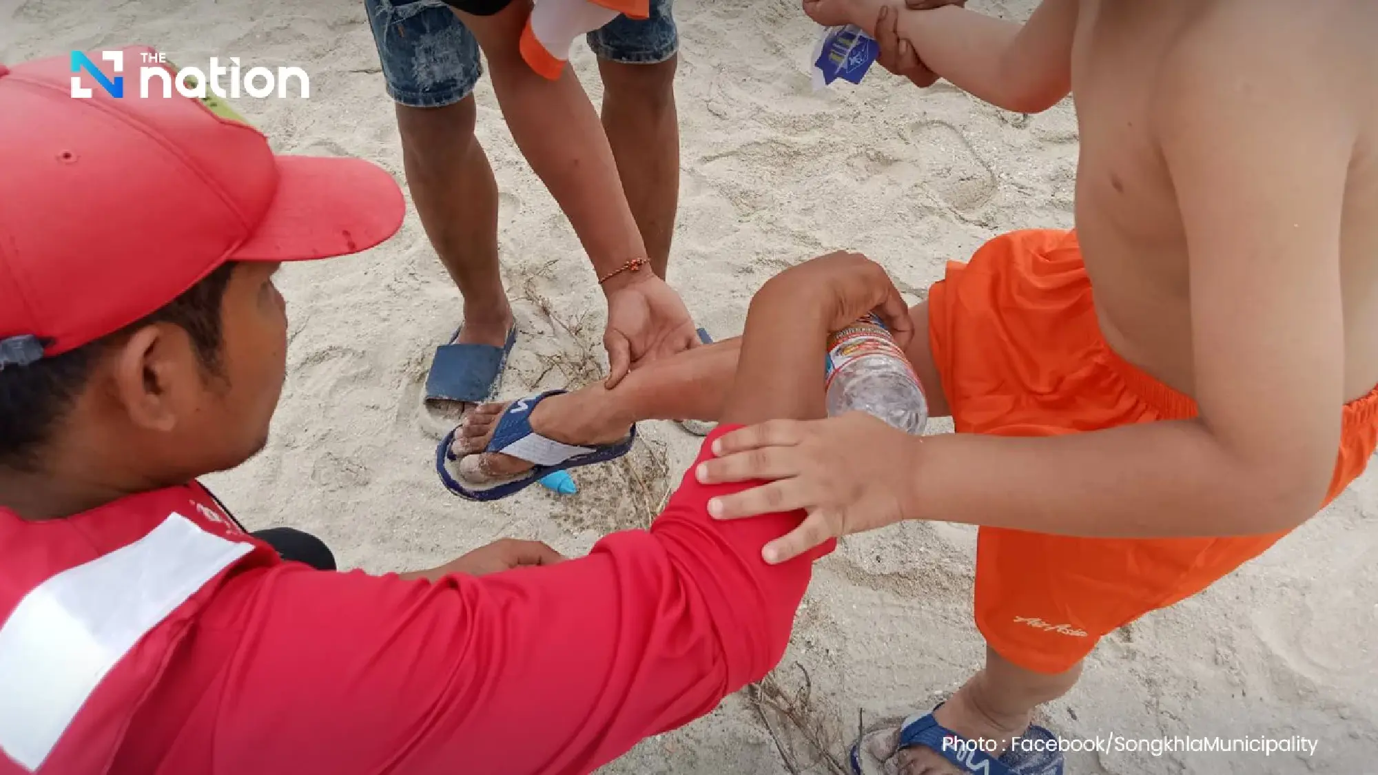 Songkhla steps up beach safety as venomous jellyfish season begins