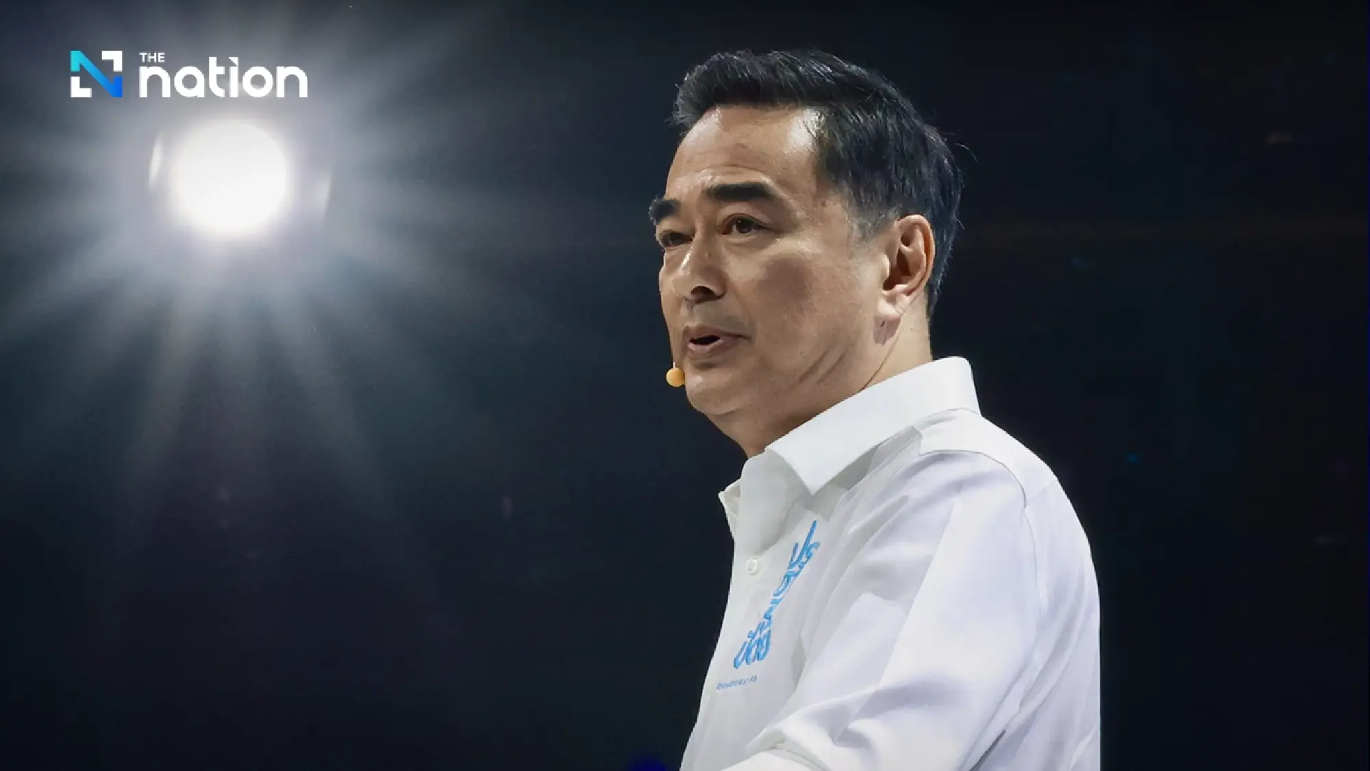 Abhisit vows ‘clear skies’ in first year of Democrat government, pledges to lift Thailand out of poverty