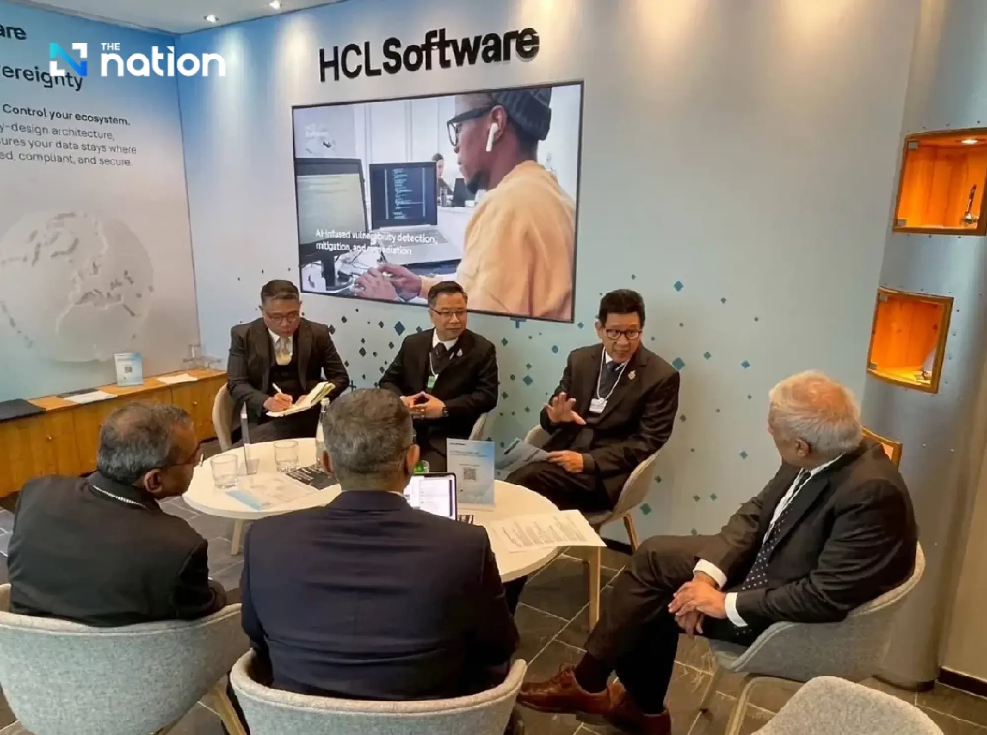 Team Thailand heads to Davos to boost confidence