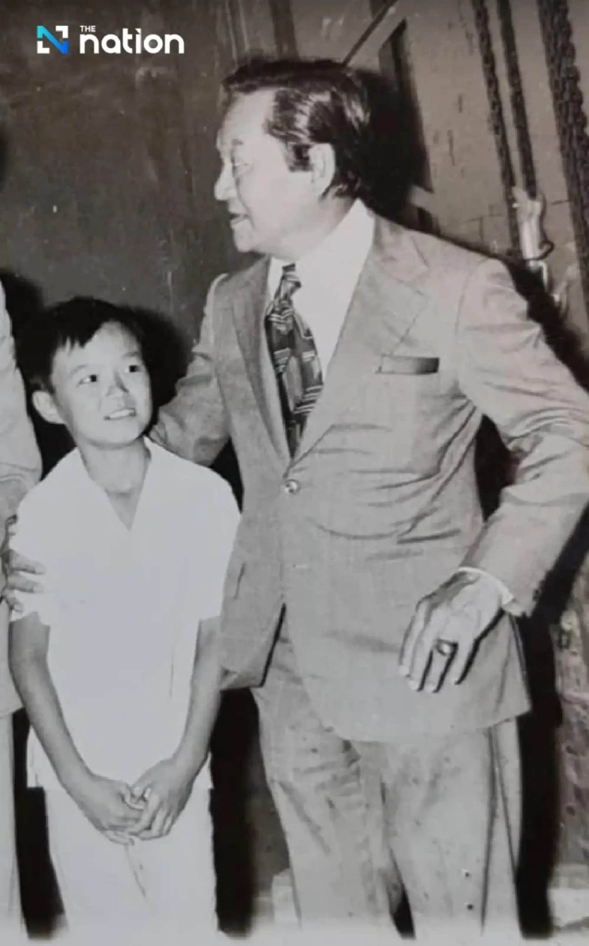 PM Anutin Marks National Children’s Day with Rare Throwback Alongside Thai Statesman