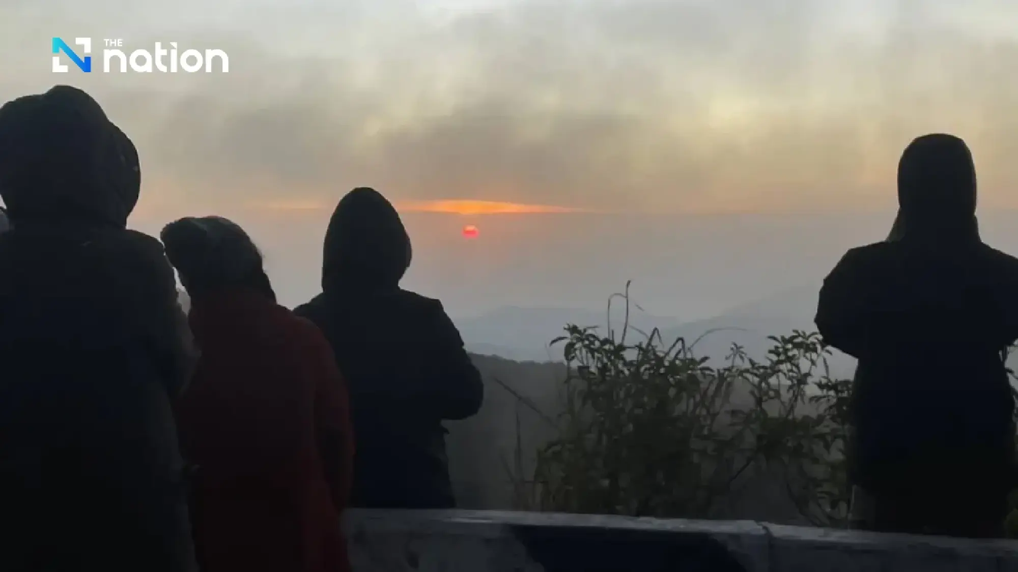 Frost turns Phu Luang white; Doi Inthanon hits 0°C