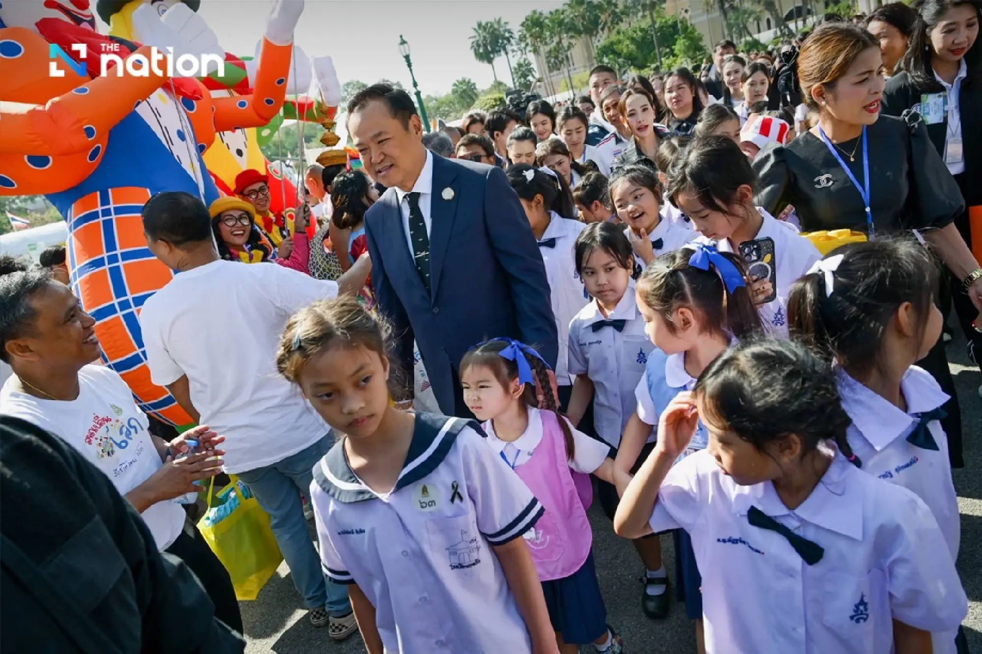PM Anutin Champions Bilingual Future for Thai Youth at Government House Festivities