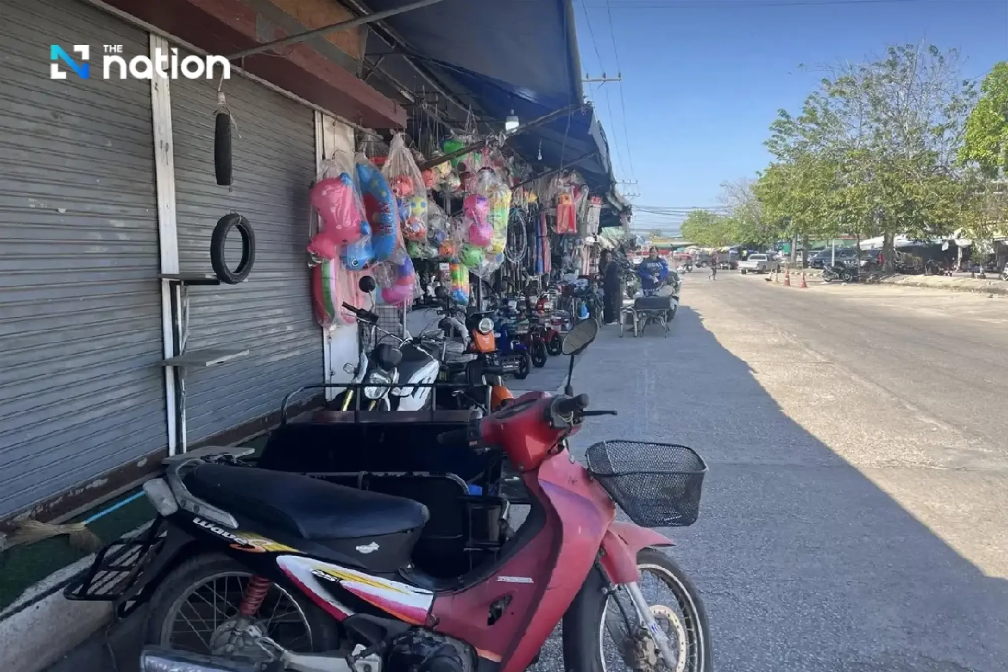 Rong Kluea border market comes back to life after ceasefire