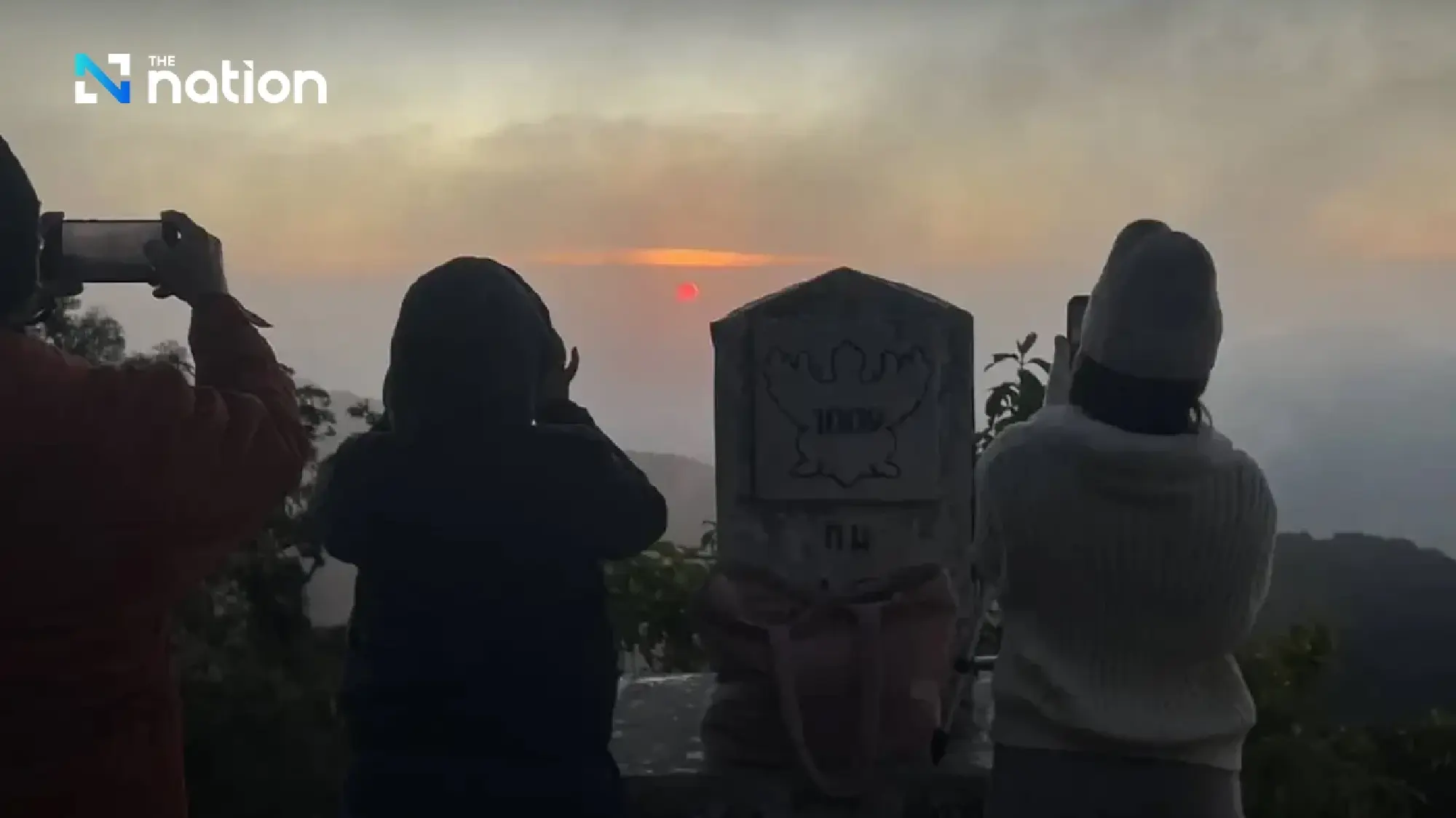 Frost turns Phu Luang white; Doi Inthanon hits 0°C