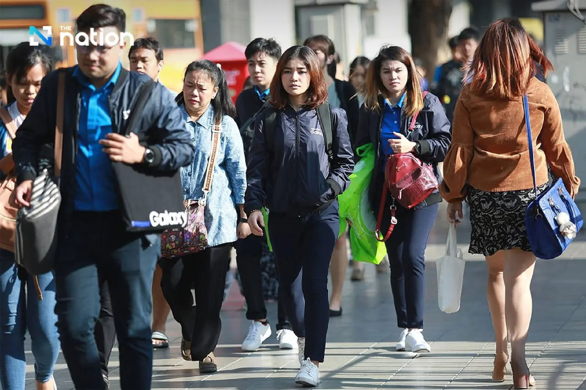 Temperature drop and strong winds to hit Thailand this weekend, caution advised for sea travel