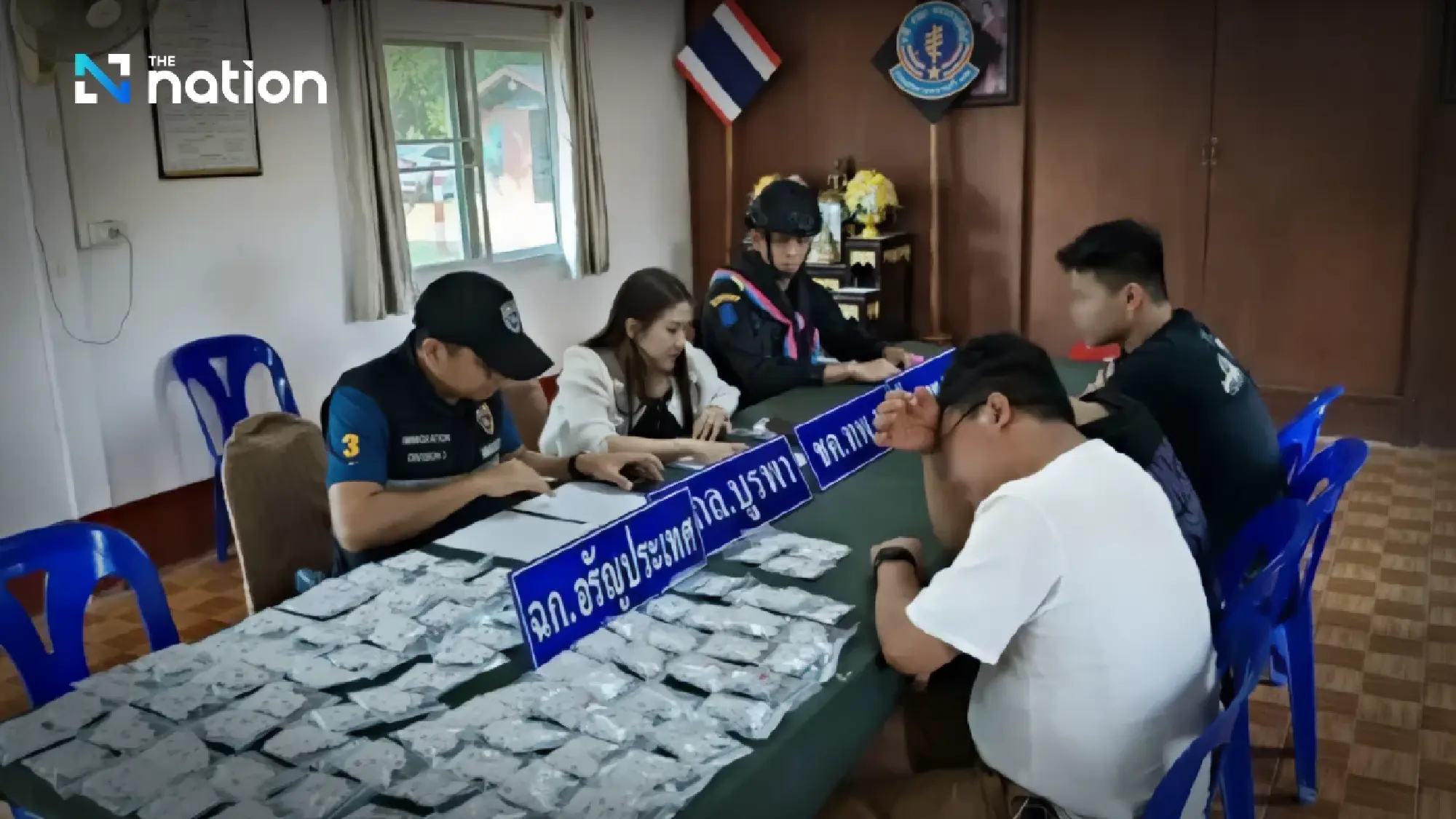 Burapha Task Force troops arrest 3 Chinese men, seize 8,628 SIM cards