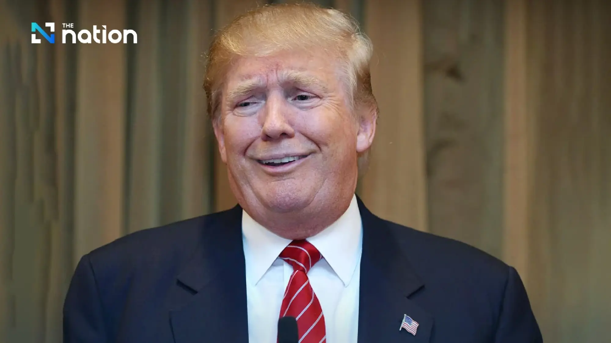 Gold extends rally, breaks US$5,200 as dollar tumbles and markets await Fed call