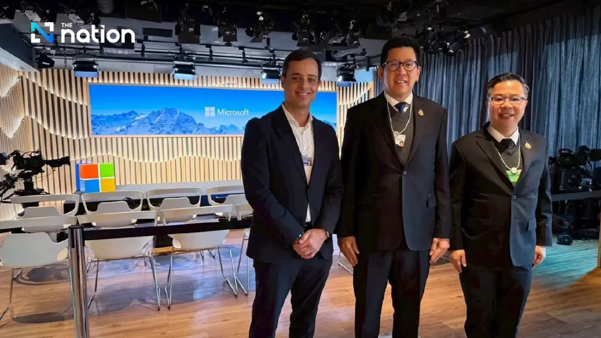 Ekniti opens first day in Davos, leads “Team Thailand” talks with Big Tech and World Bank