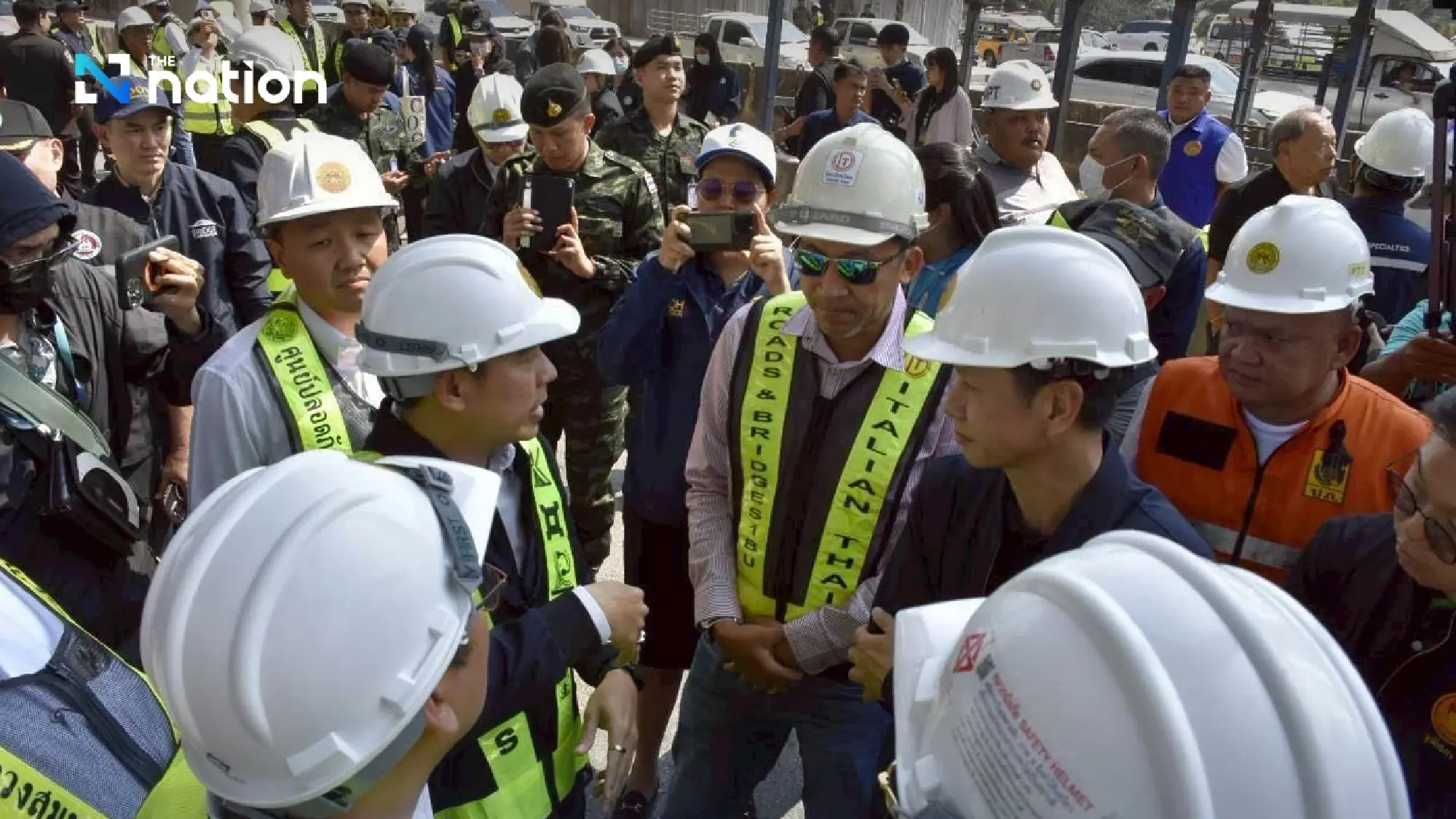 Rama 2 crane collapse: Cause revealed, work suspended