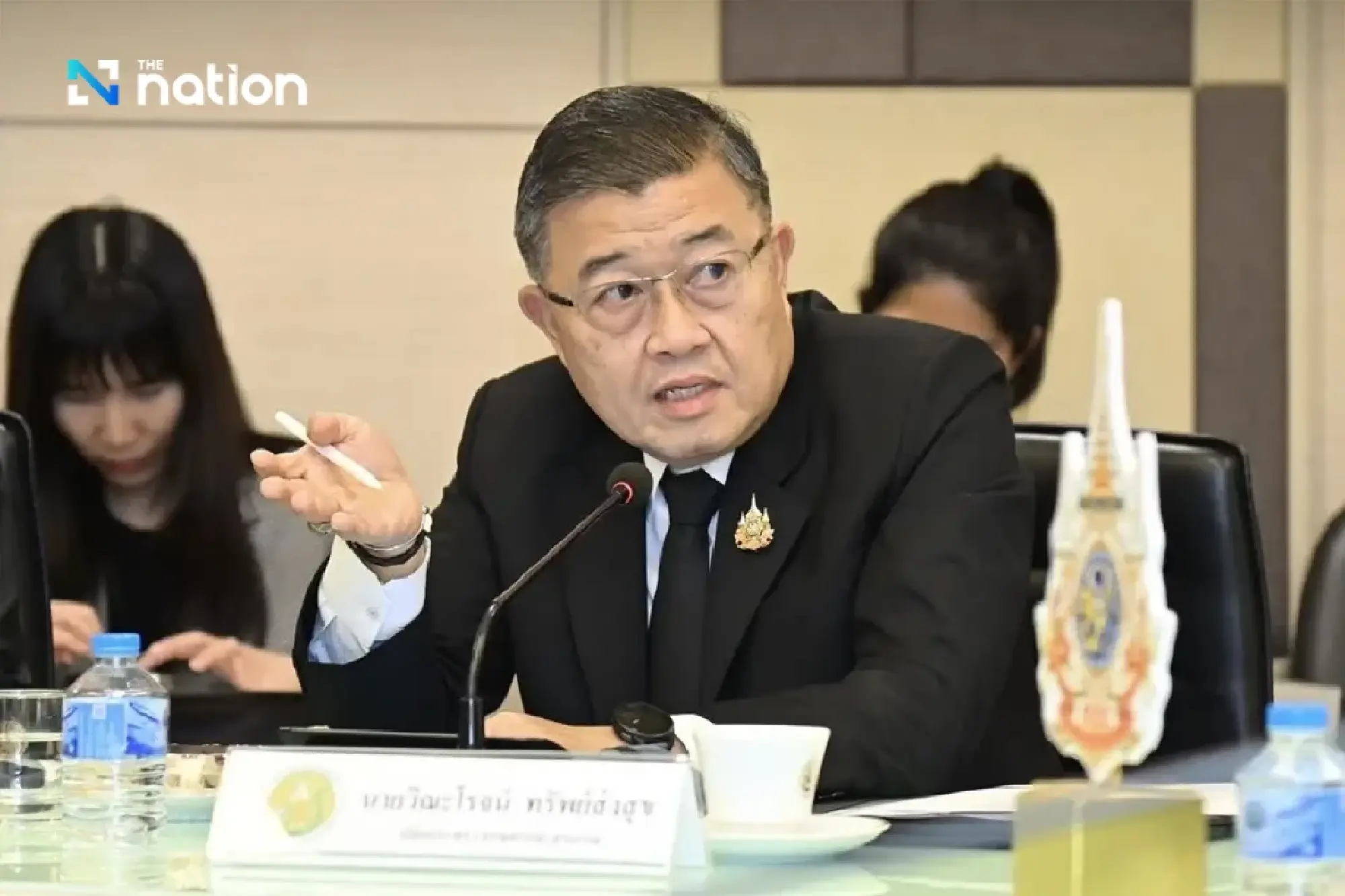 Thamanat orders agricultural envoys to boost Thai crop exports