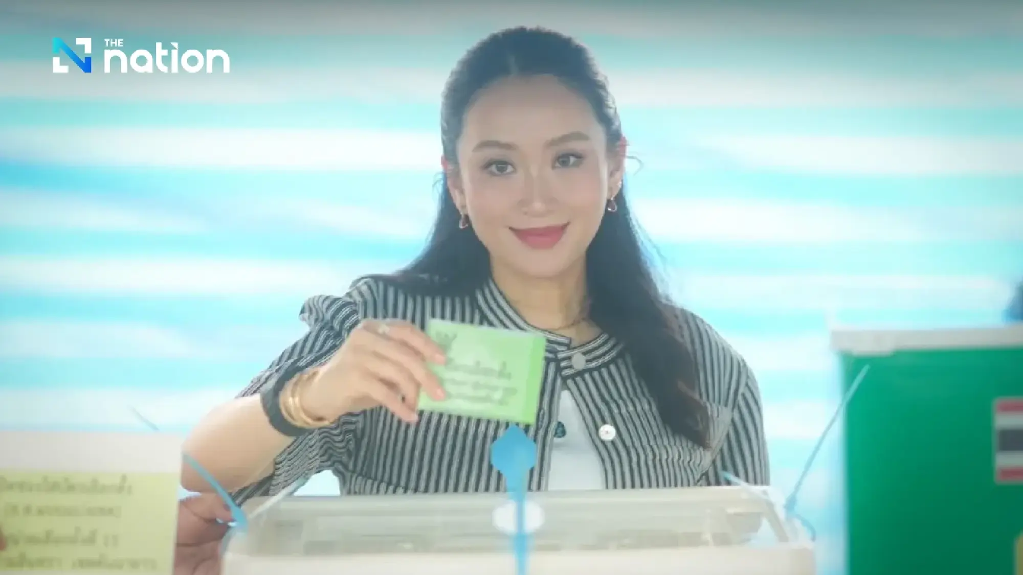 Paetongtarn casts ballot, to watch Pheu Thai results this evening