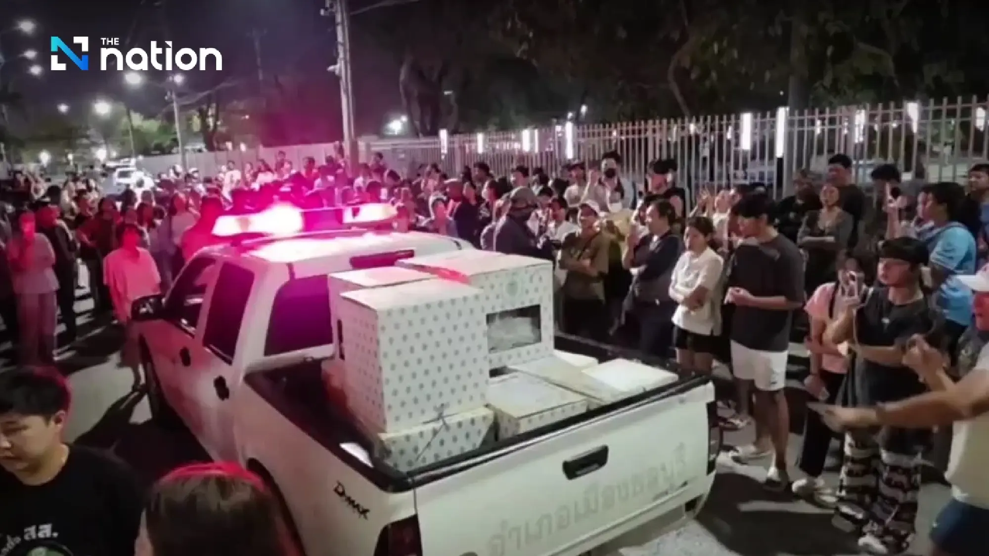 Chonburi constituency 1 heats up as thousands surround election office, demand recount